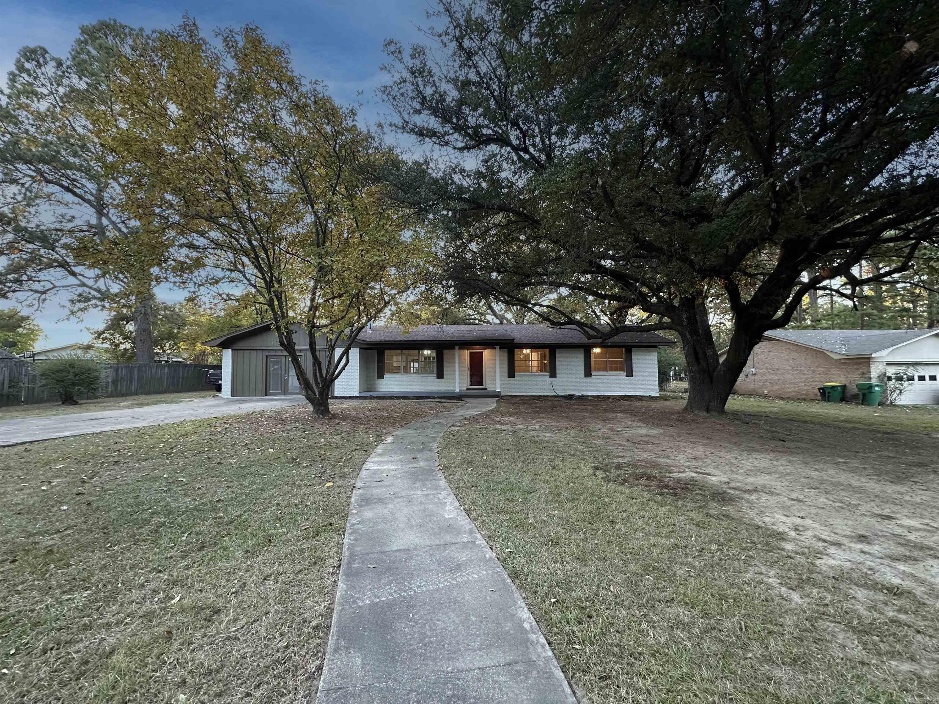 101 Sierra Madre Texarkana, TX 75503