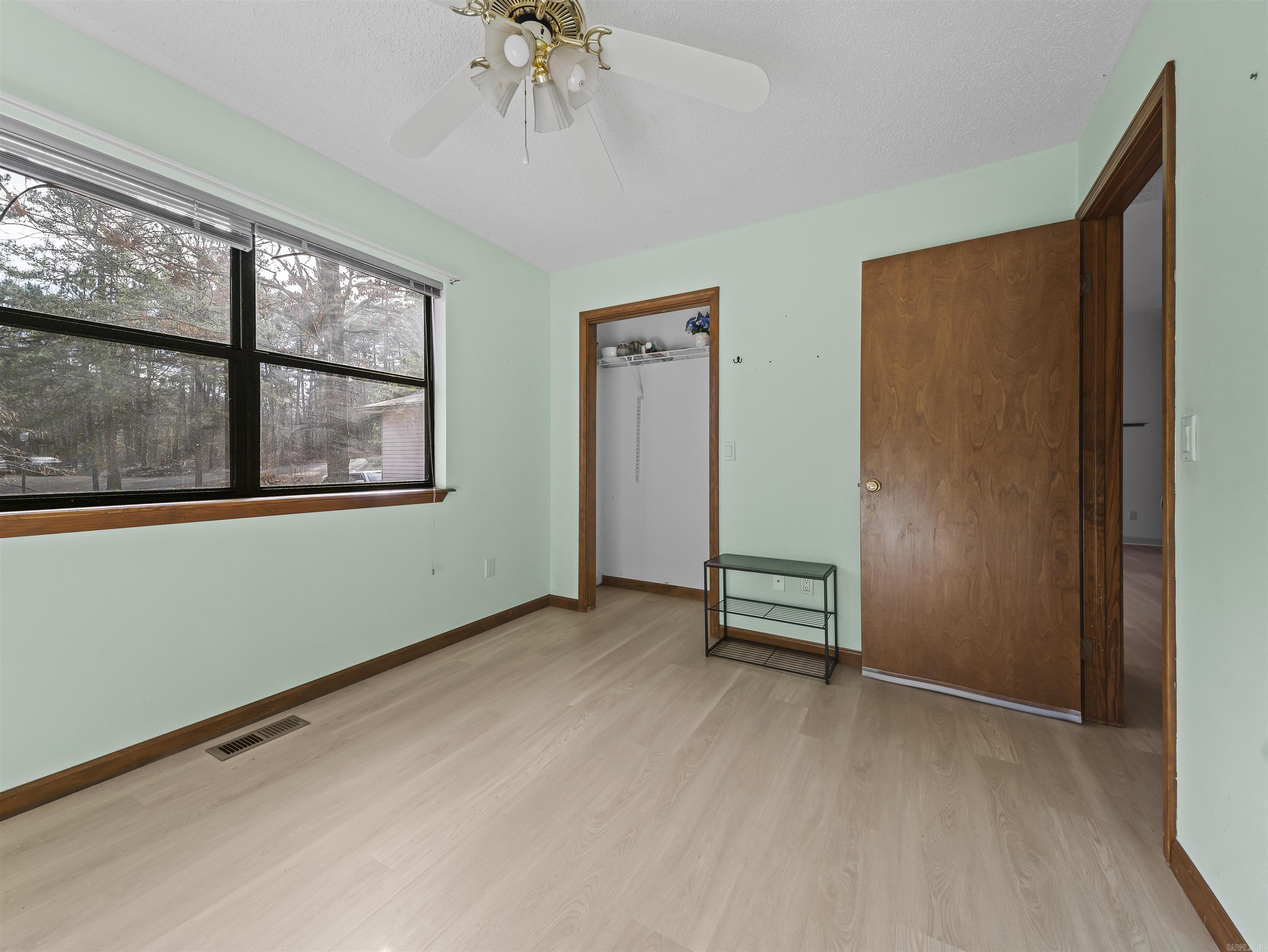 5 La Paca  Hot Springs Village, AR