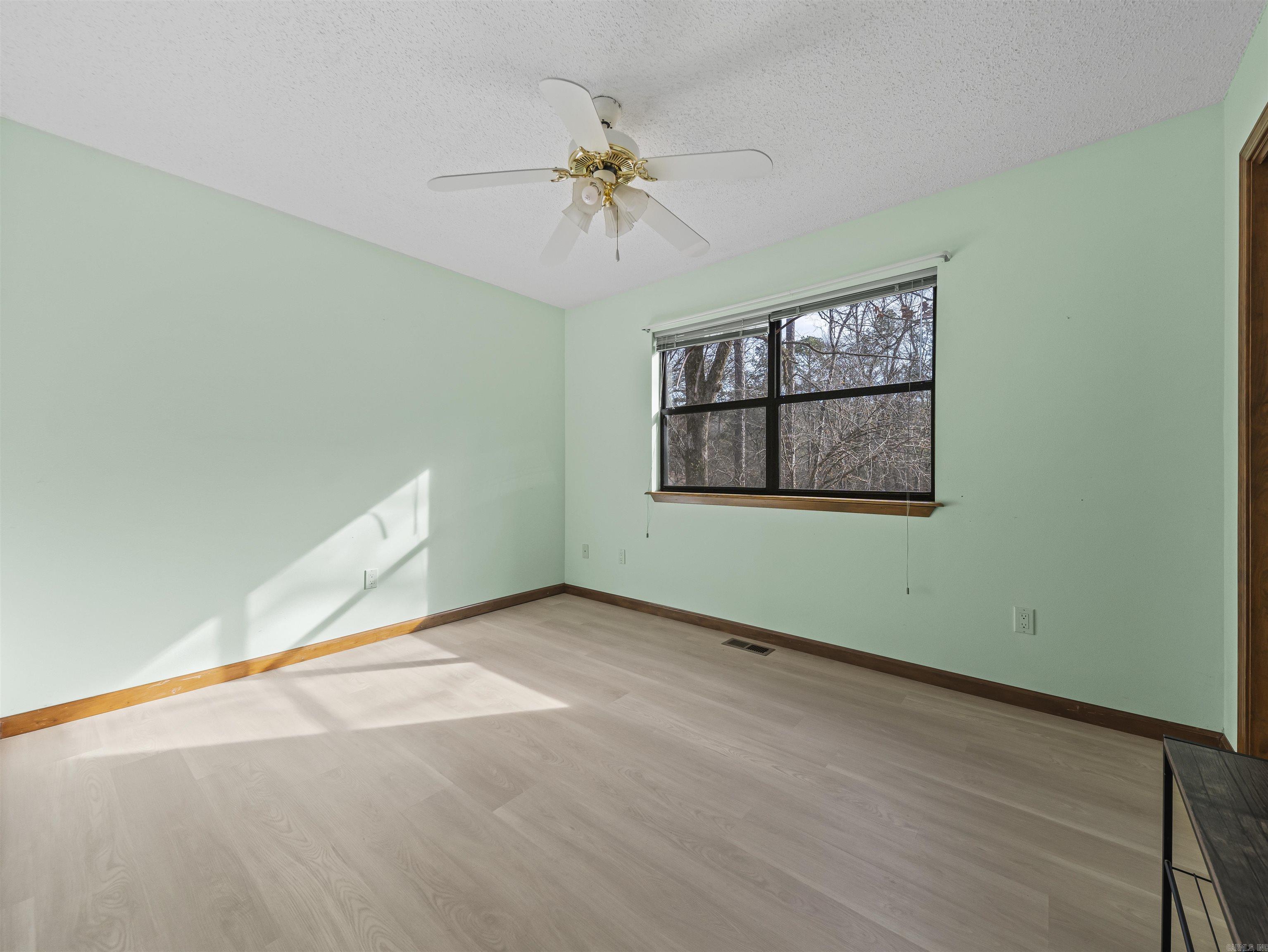 5 La Paca  Hot Springs Village, AR