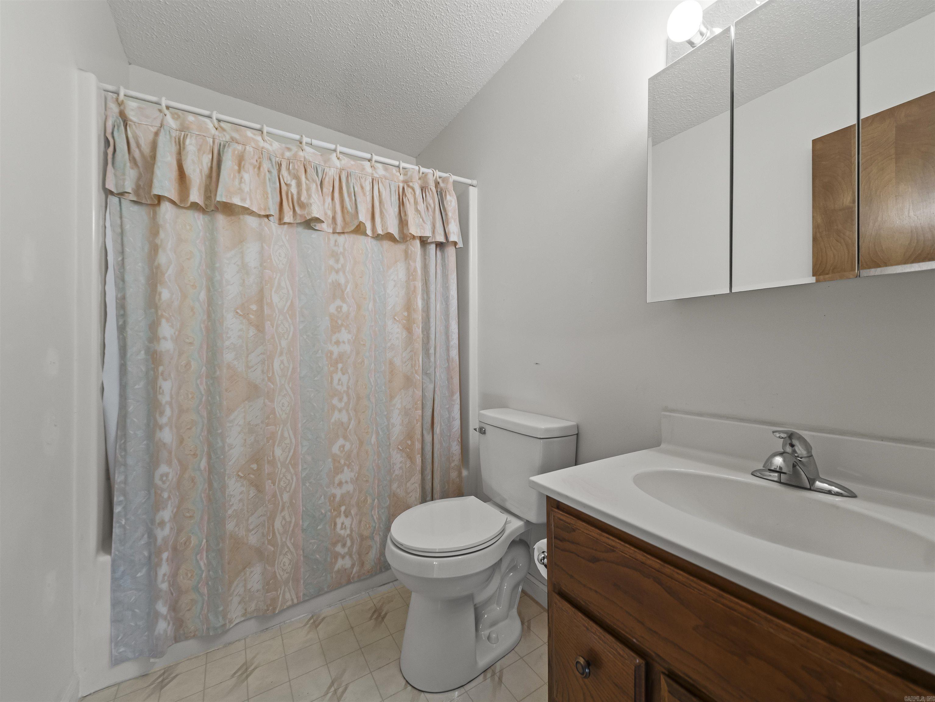 5 La Paca  Hot Springs Village, AR