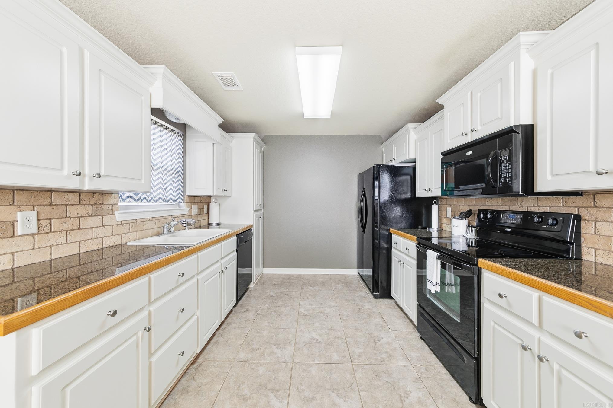 2816 McNeill Cove Cabot, AR 72023