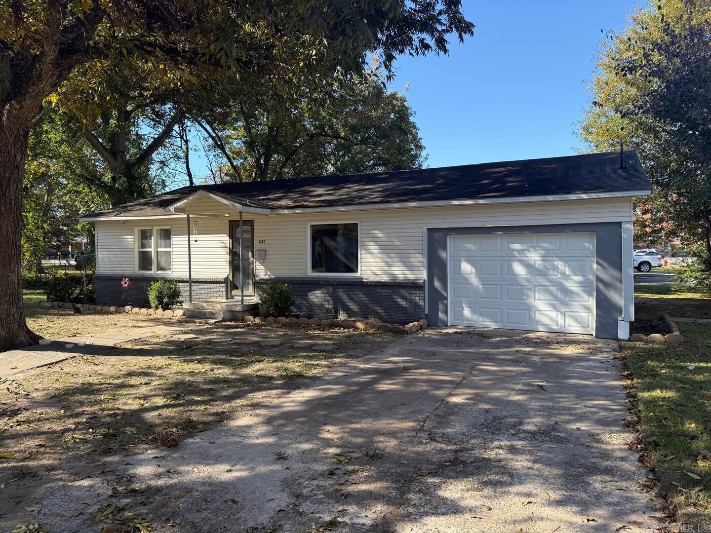 220 Wright  Lonoke, AR