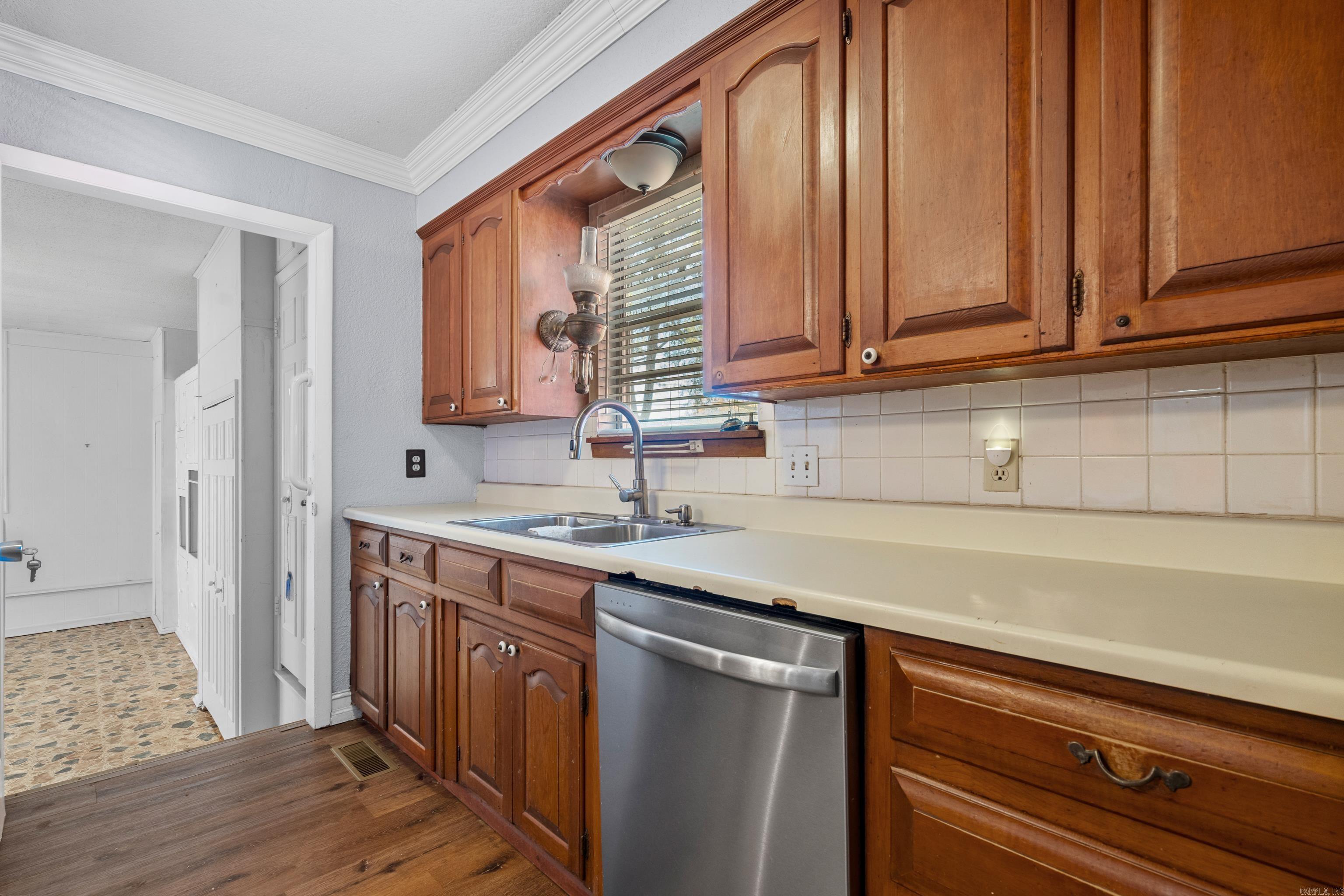 202 Brentwood Street Hot Springs, AR 71901