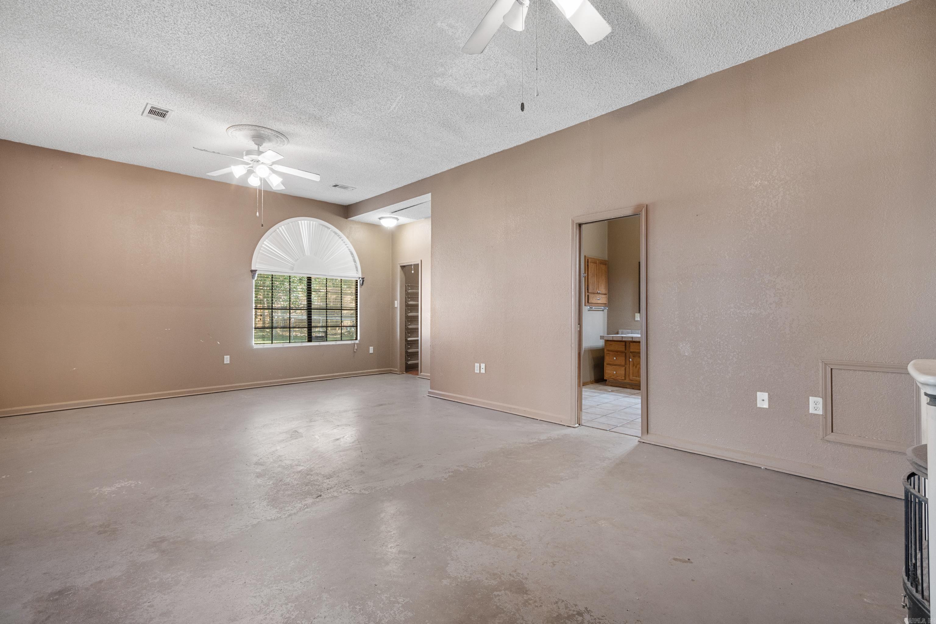 202 Brentwood Street Hot Springs, AR 71901