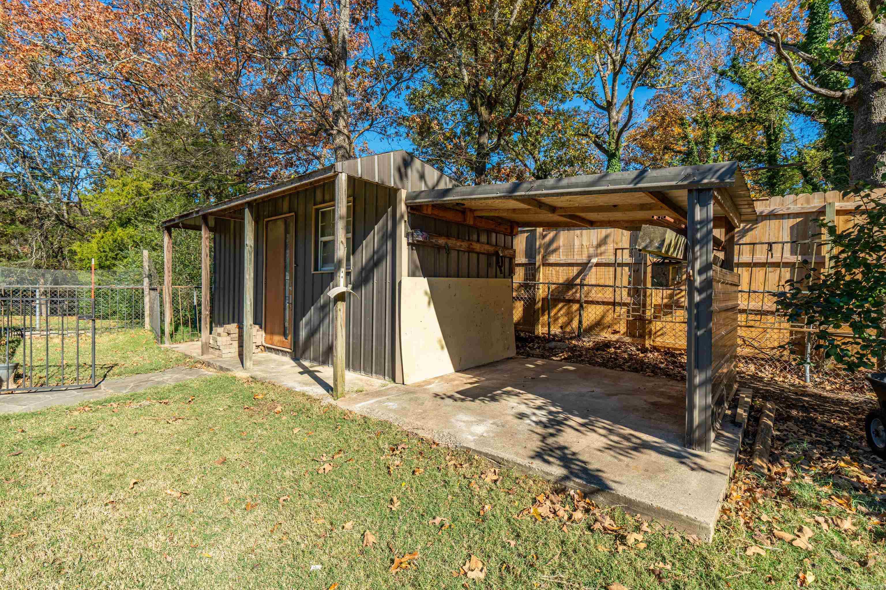 202 Brentwood Street Hot Springs, AR 71901