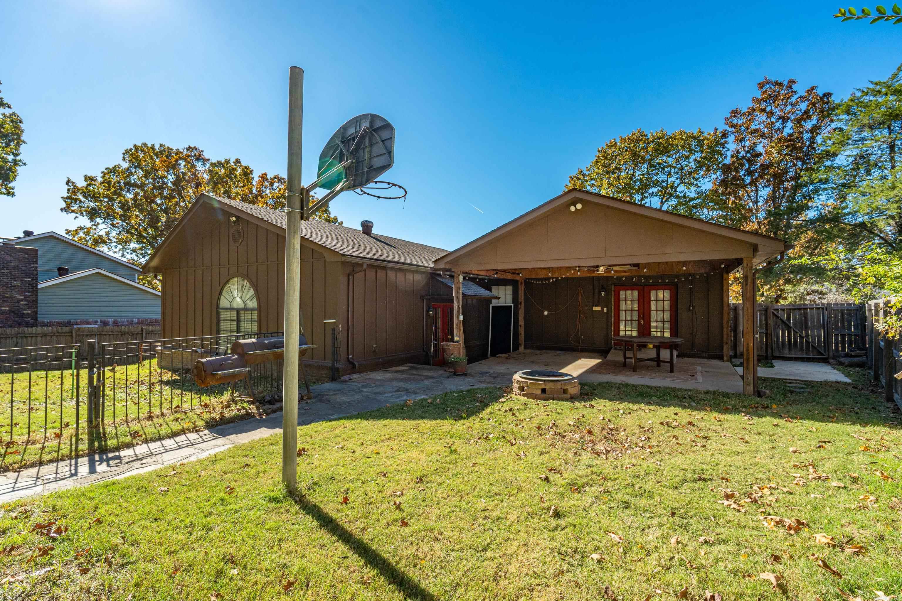 202 Brentwood Street Hot Springs, AR 71901