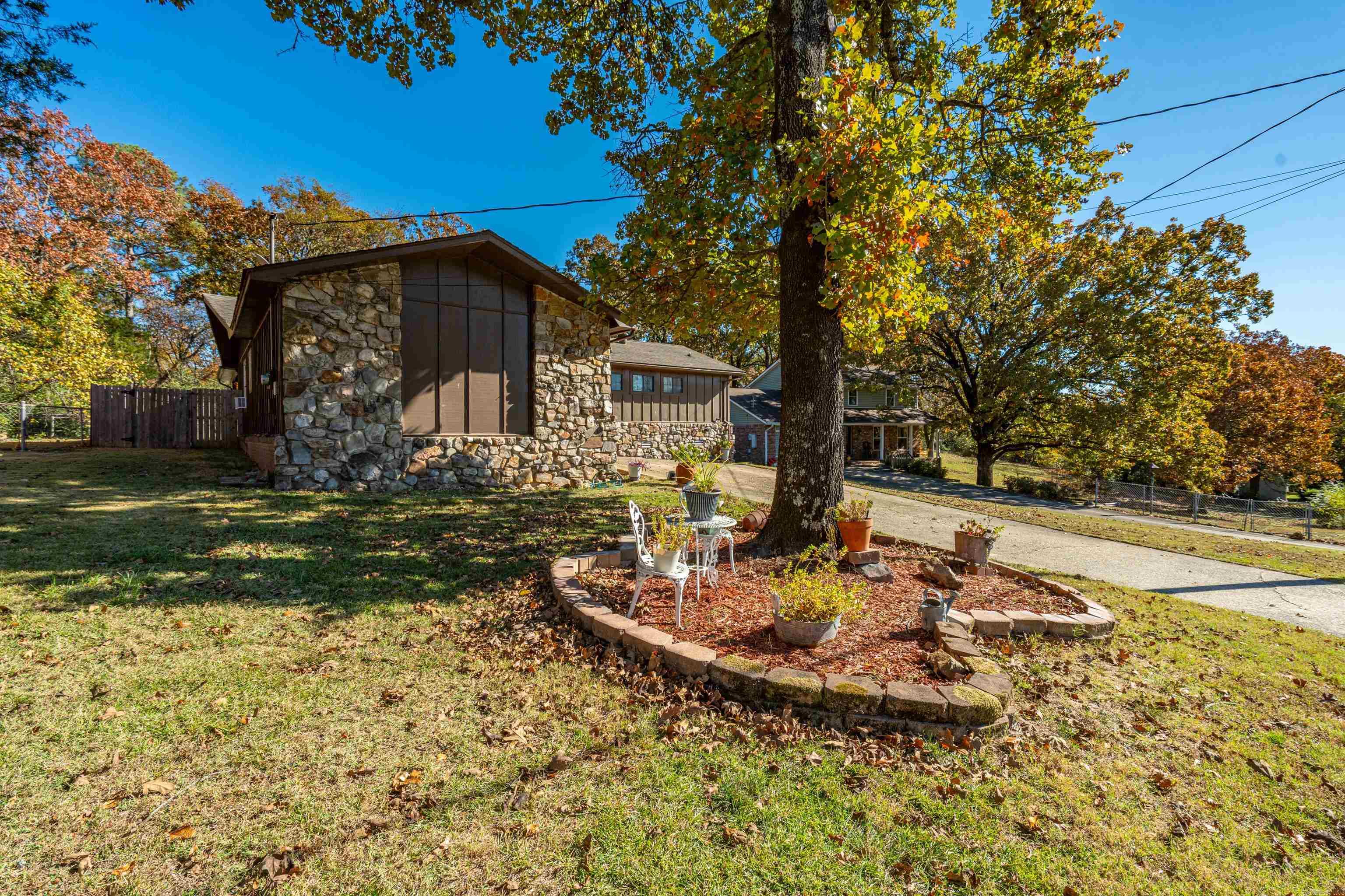 202 Brentwood Street Hot Springs, AR 71901