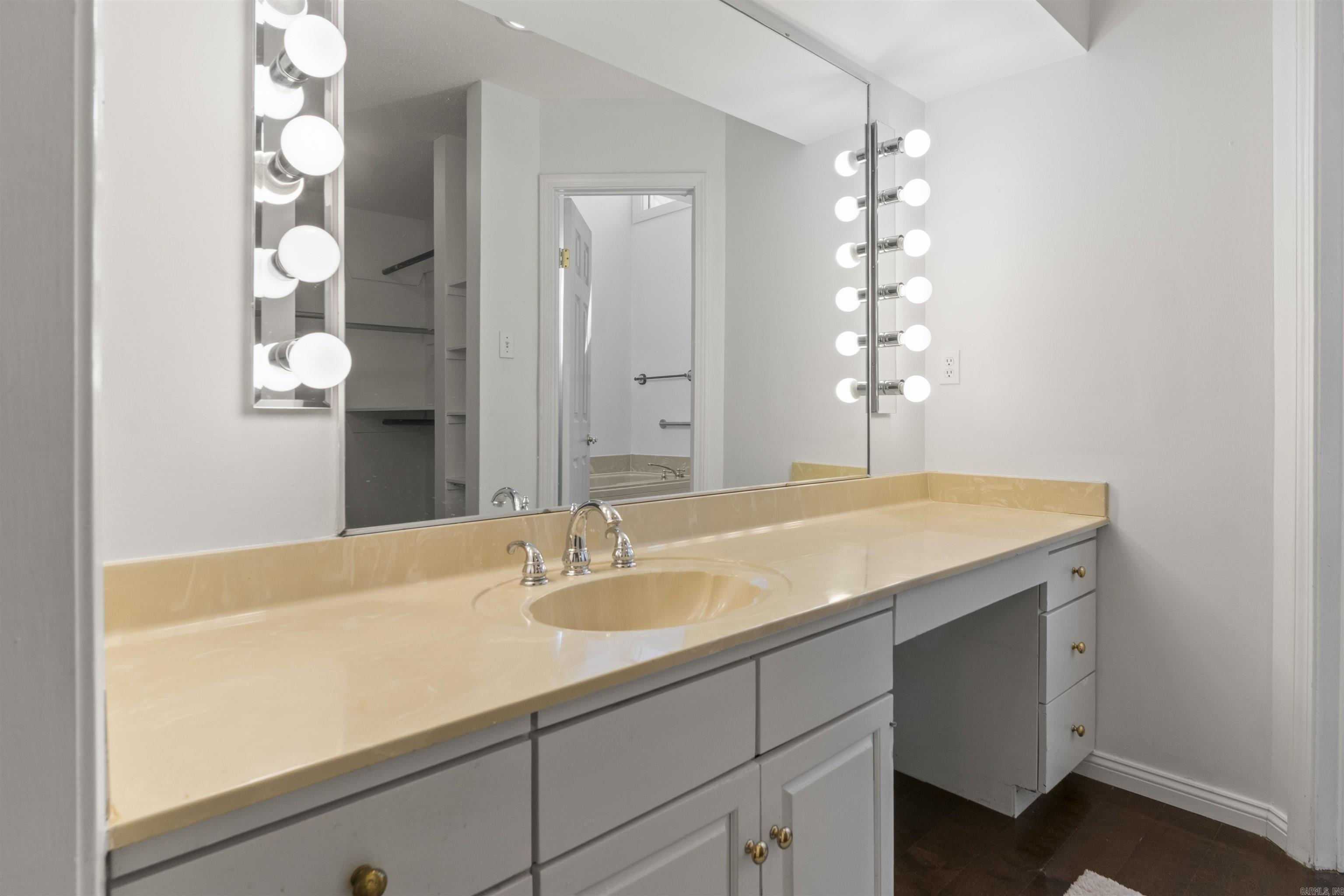 20 Fairway Woods Circle Maumelle, AR 72113