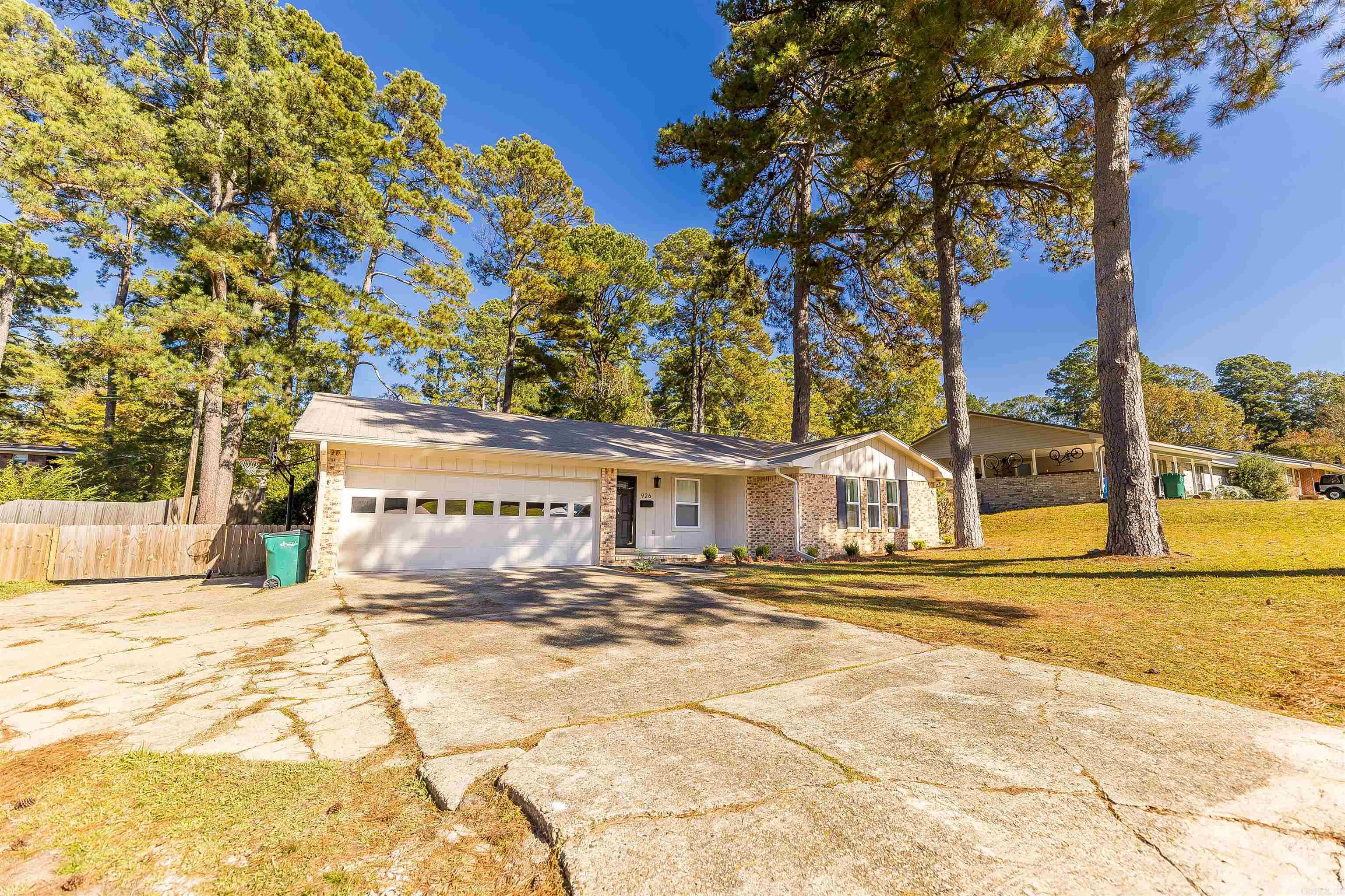 926 Brookwood Dr El Dorado, AR 71730