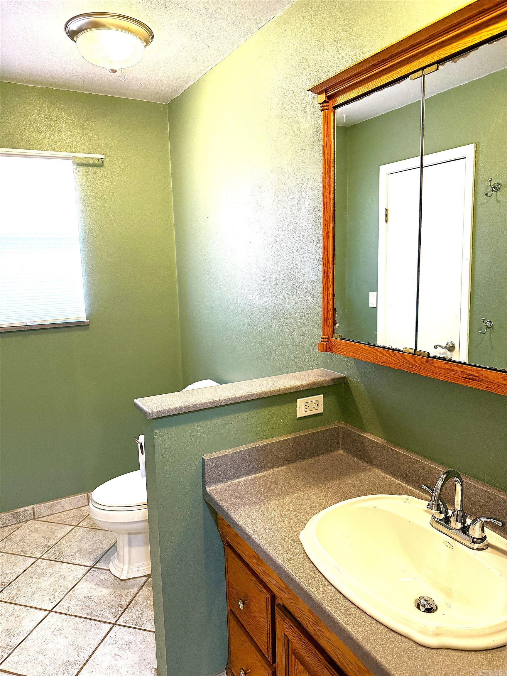 192 Lone Pine Road N Greers Ferry, AR 72067