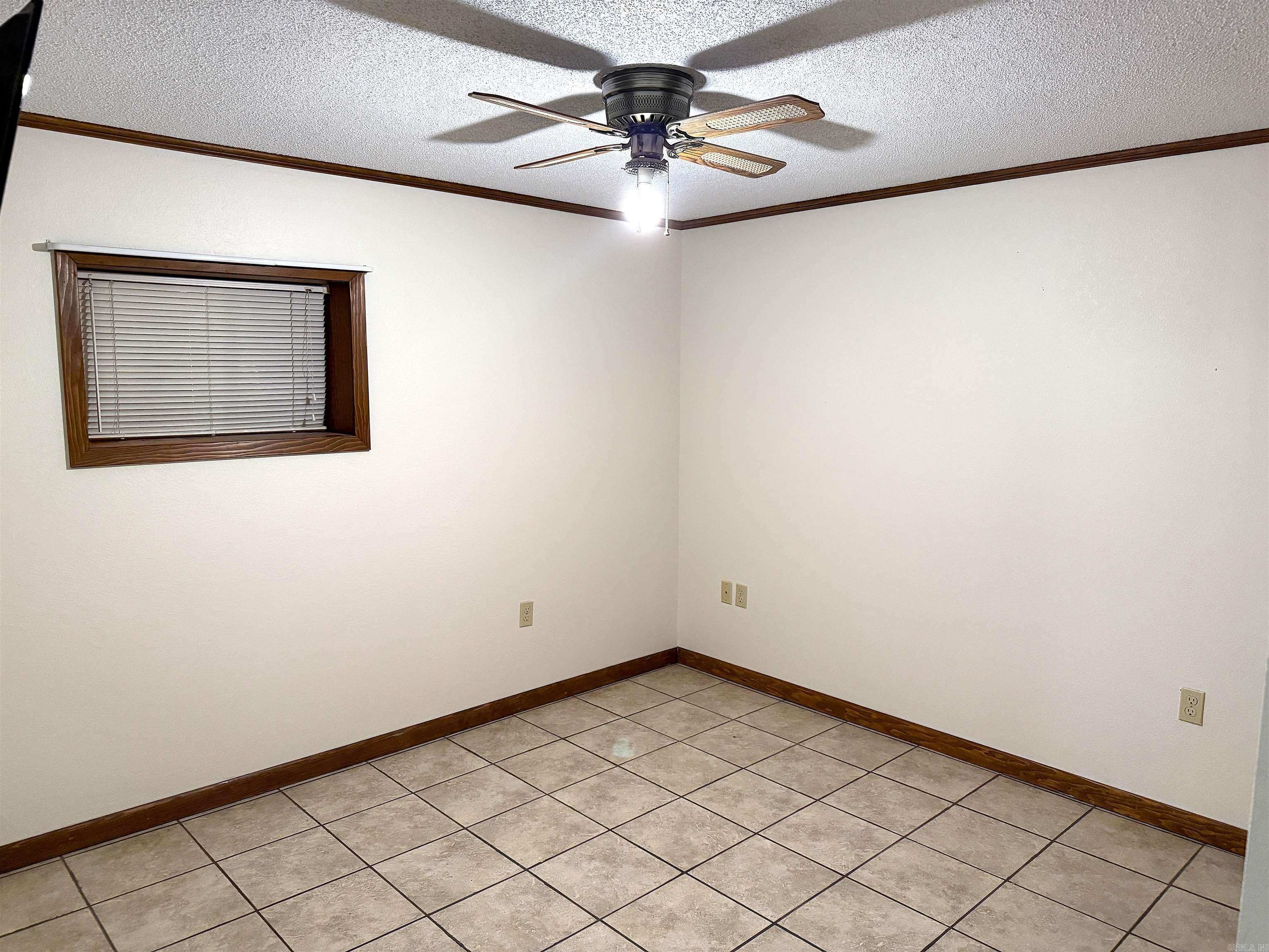 192 Lone Pine Road N Greers Ferry, AR 72067