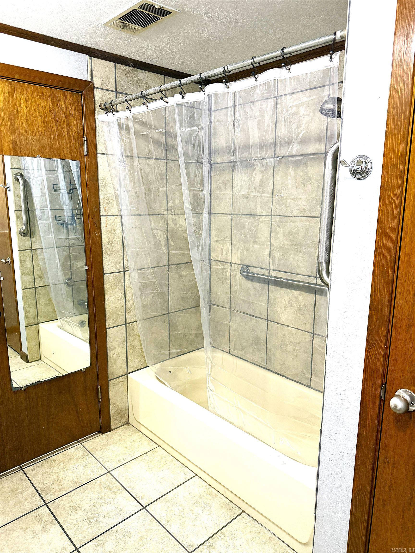 192 Lone Pine Road N Greers Ferry, AR 72067