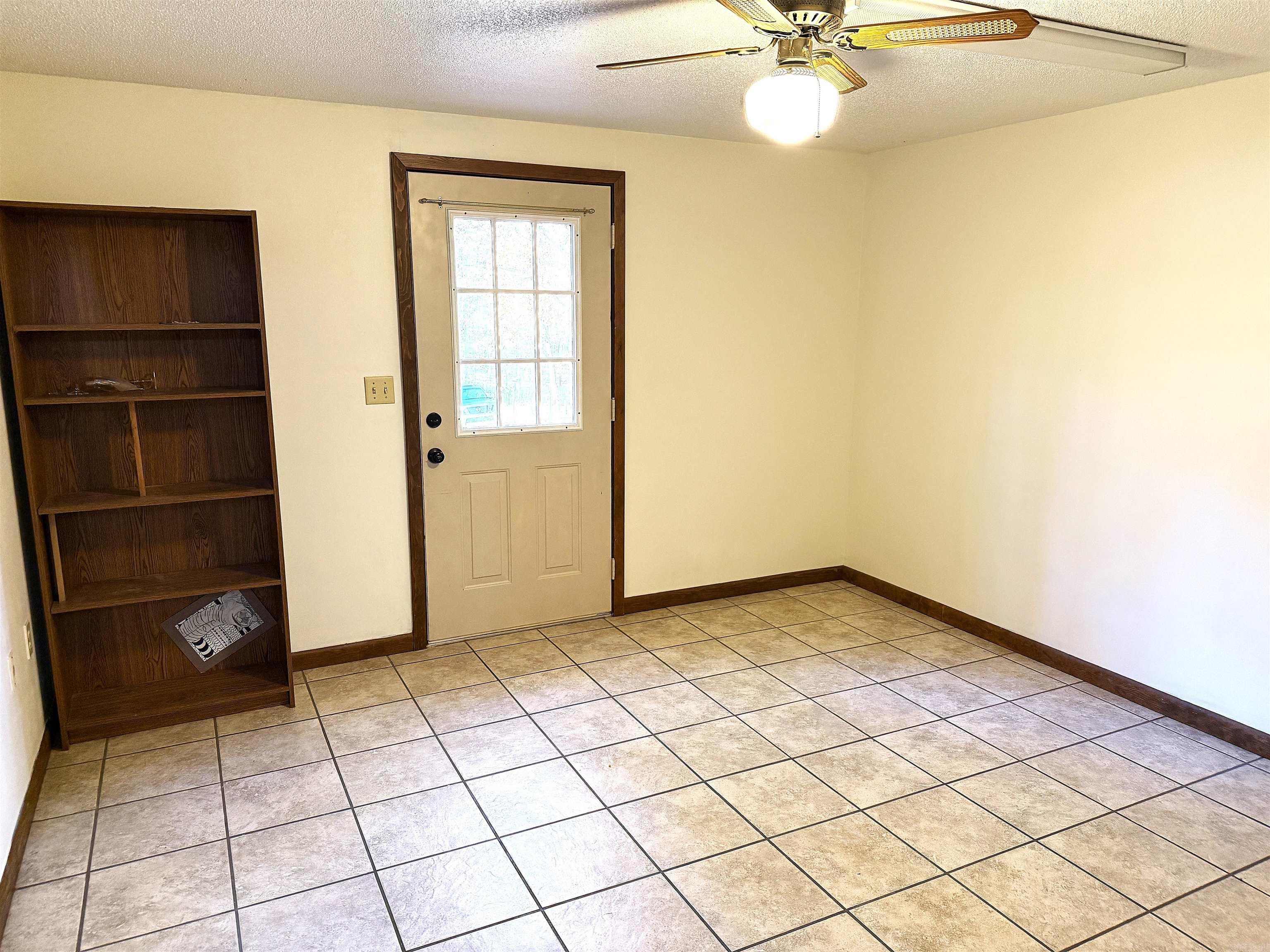 192 Lone Pine Road N Greers Ferry, AR 72067