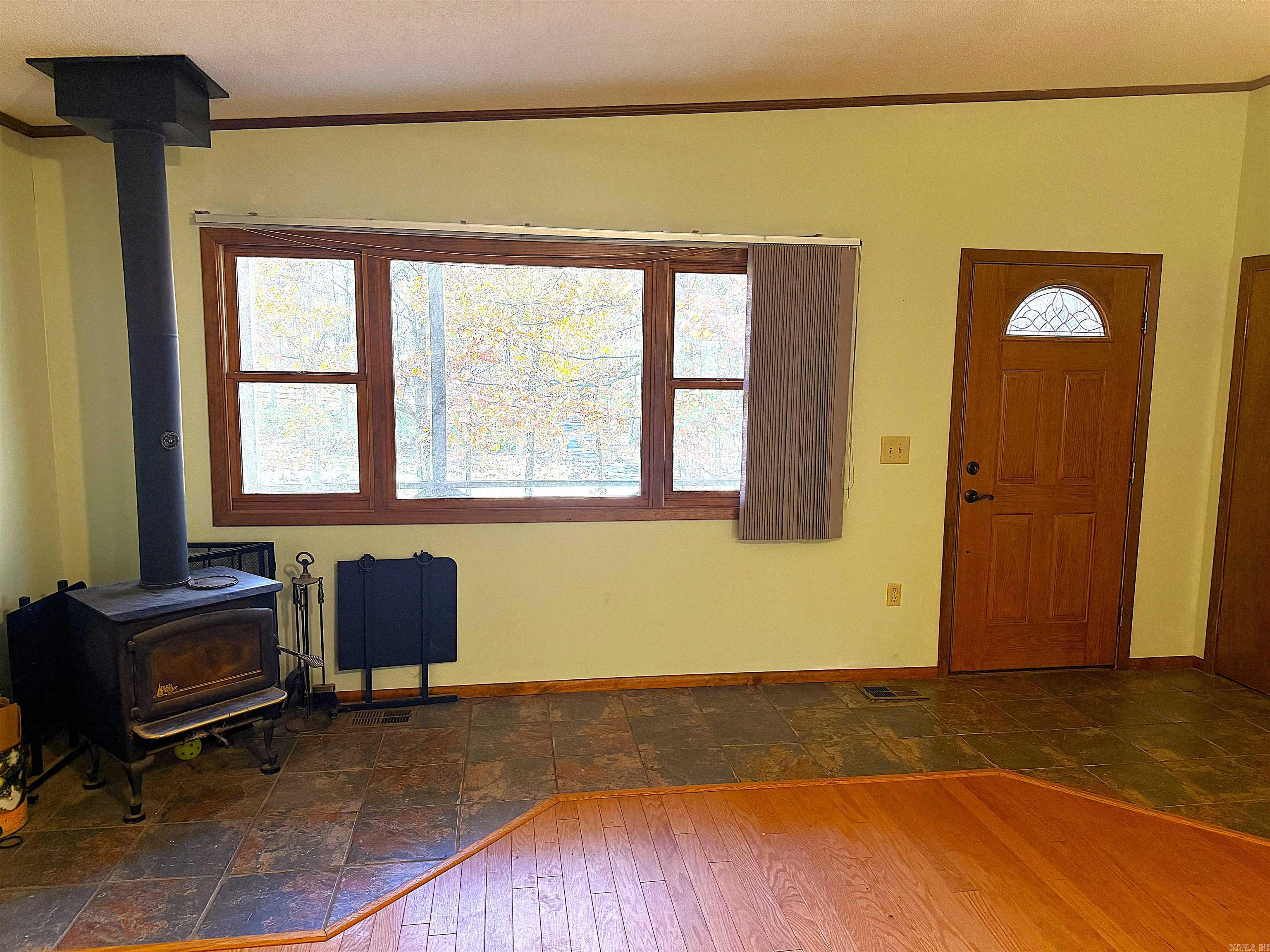 192 Lone Pine Road N Greers Ferry, AR 72067