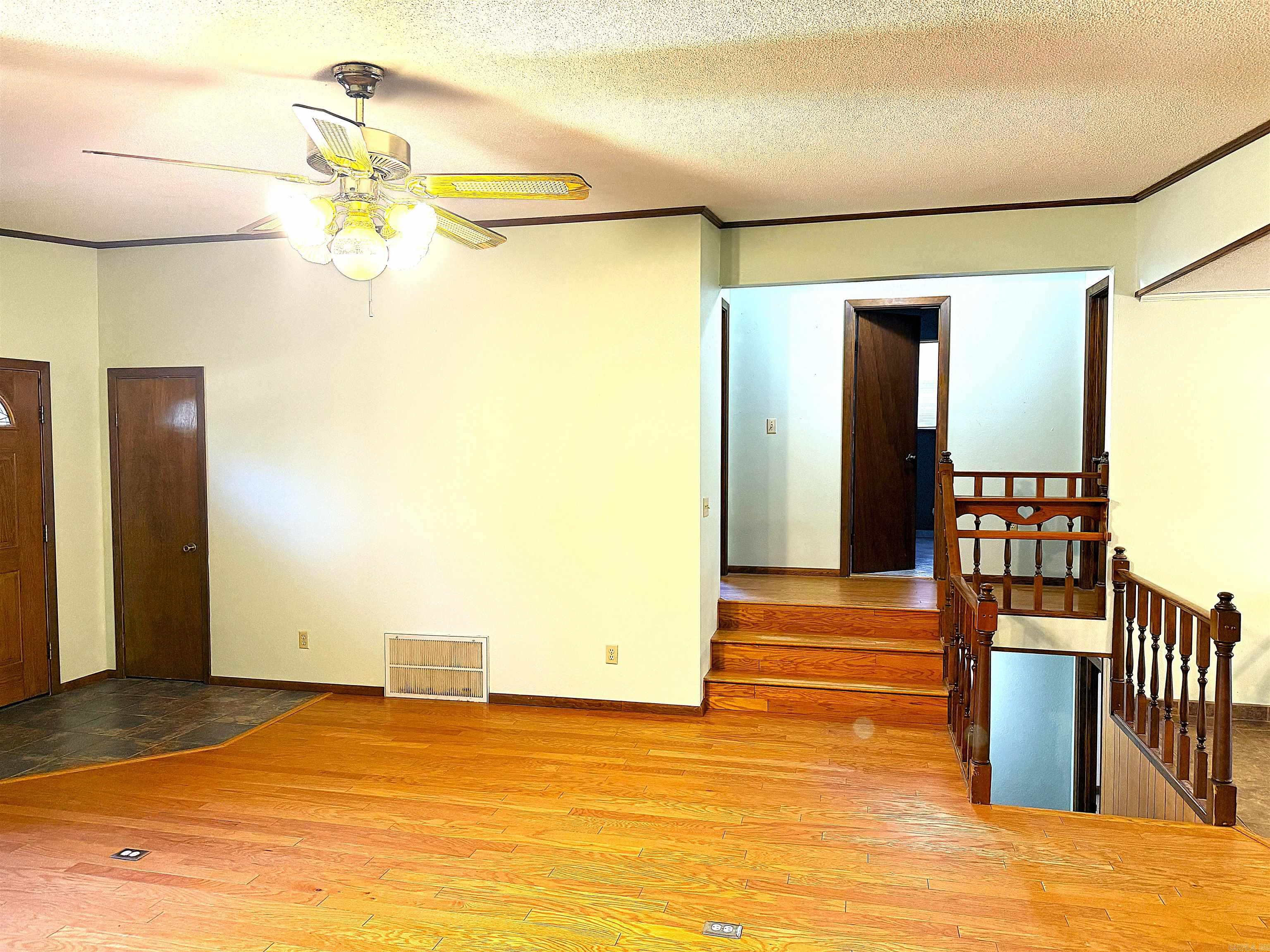 192 Lone Pine Road N Greers Ferry, AR 72067