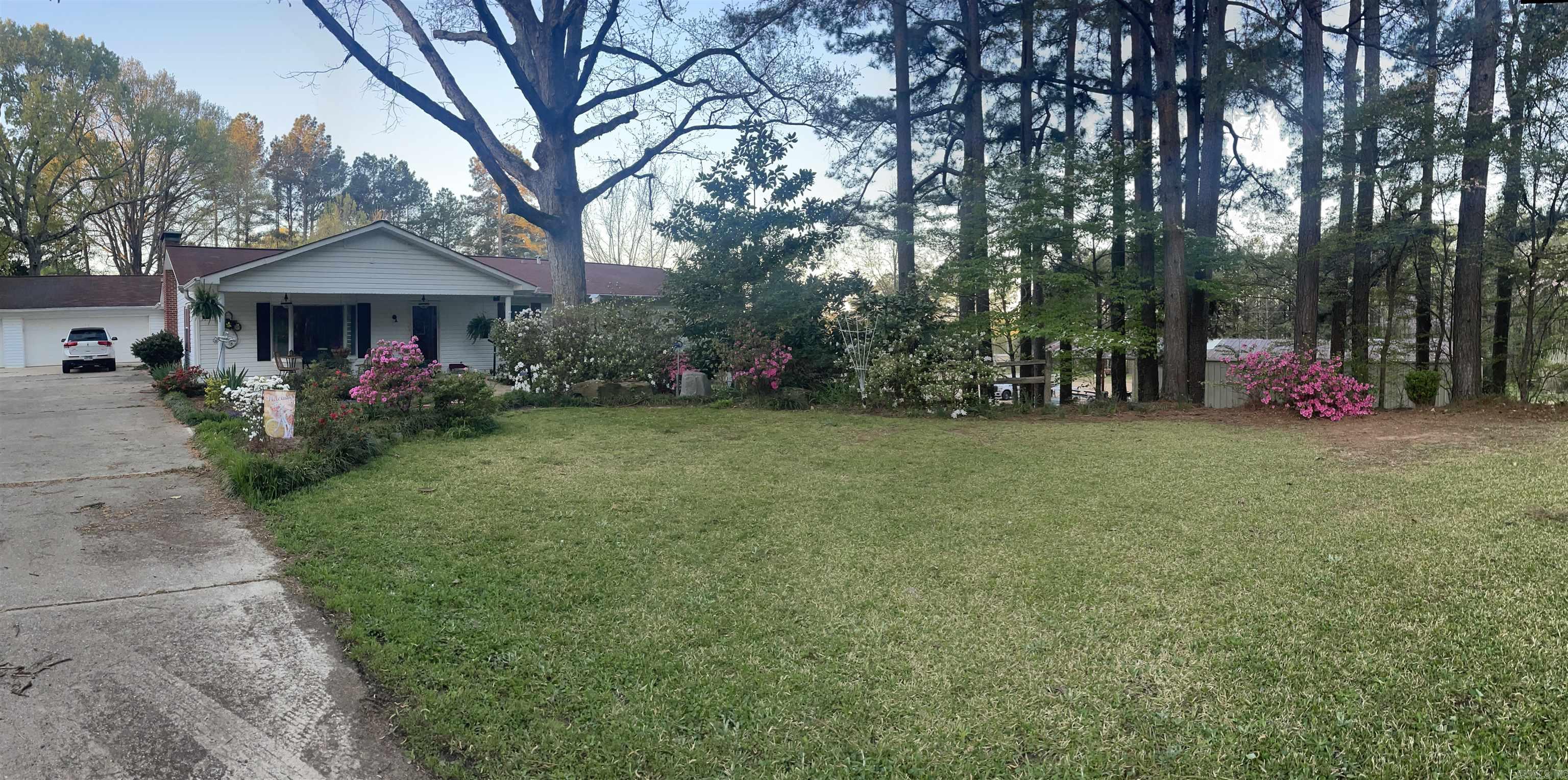 3177 Highway 24  Camden, AR