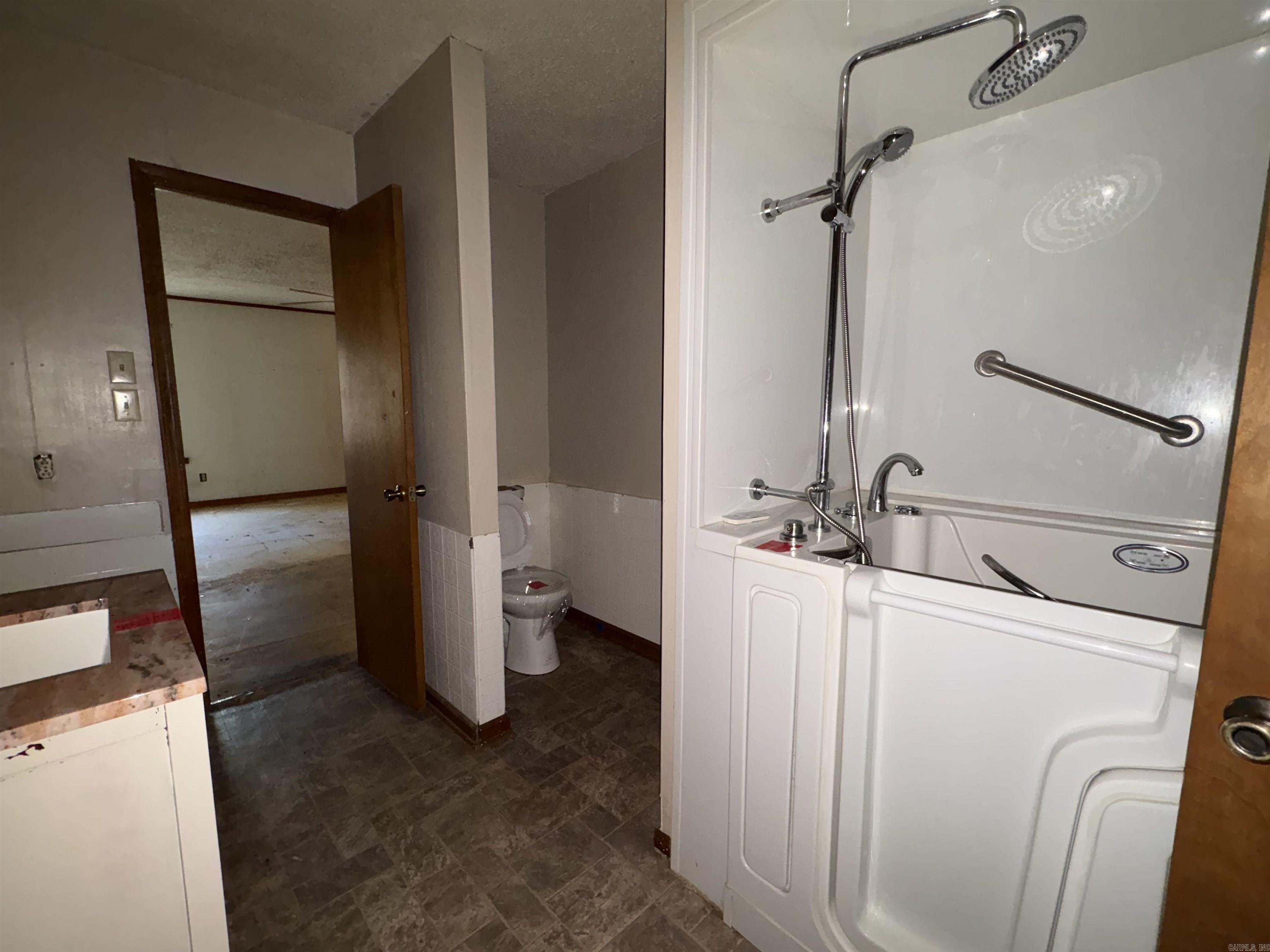 833 S Avilla Heights Alexander, AR 72002