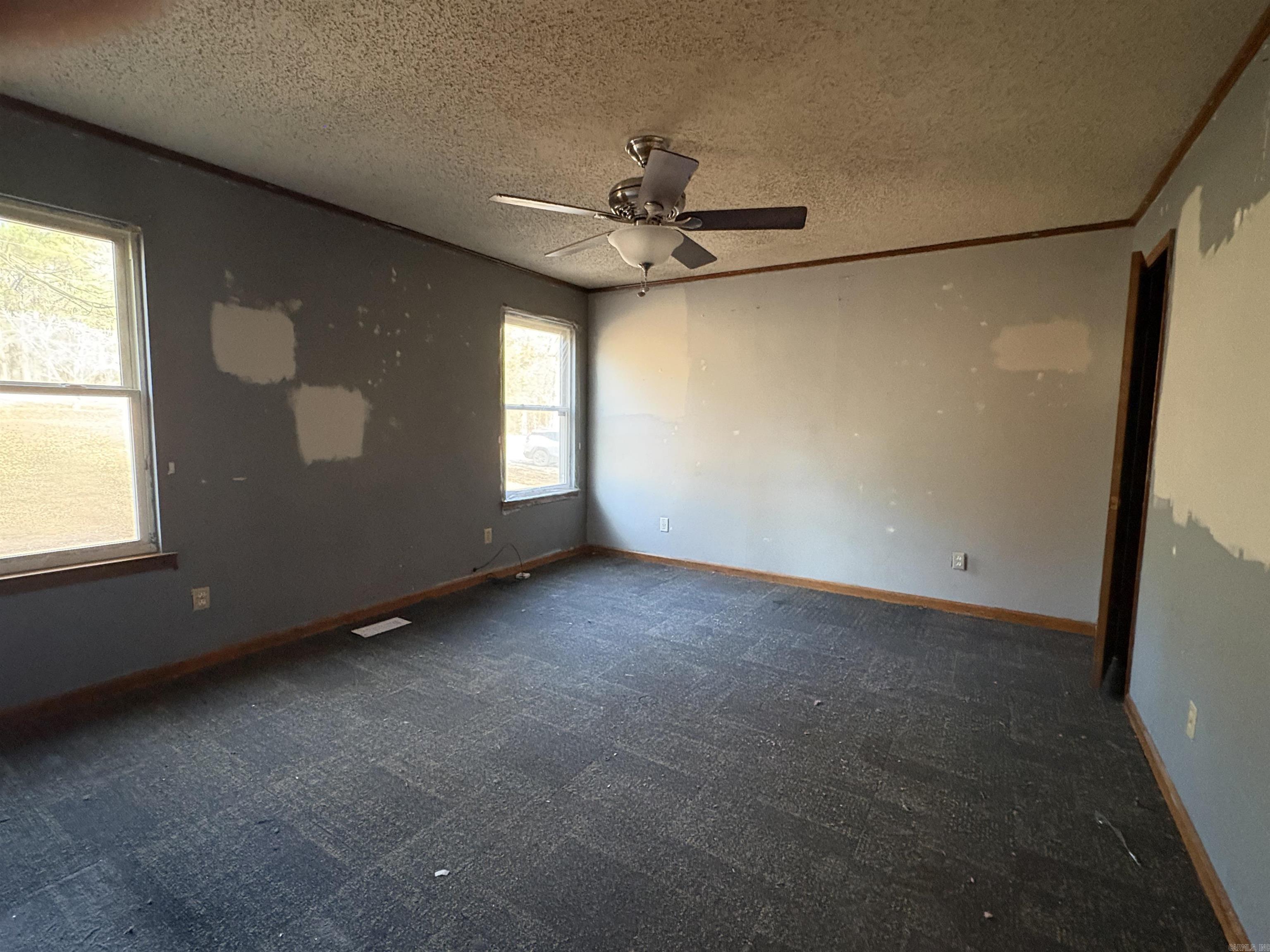 833 S Avilla Heights Alexander, AR 72002