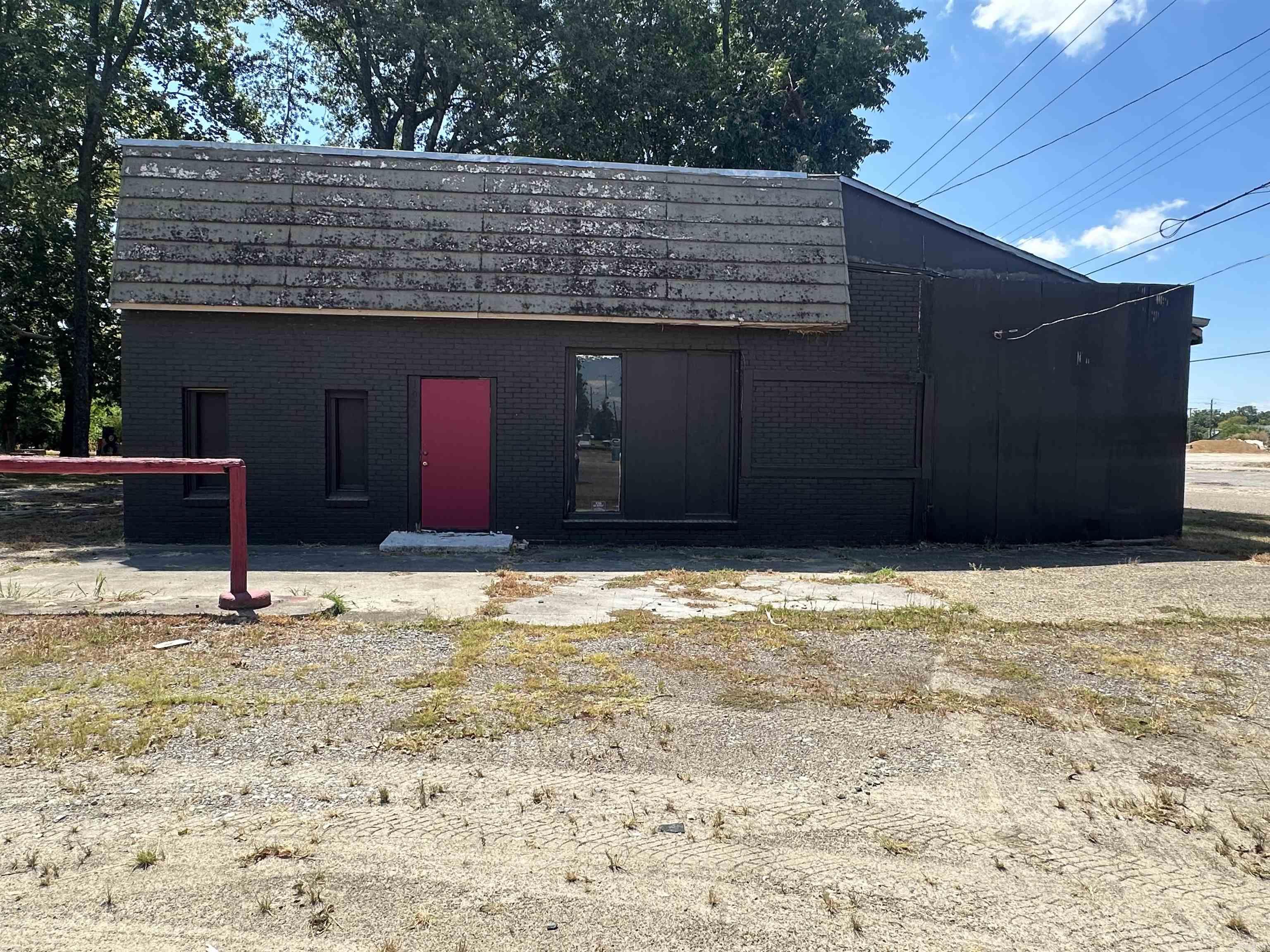 20 E Cypress  Brinkley, AR