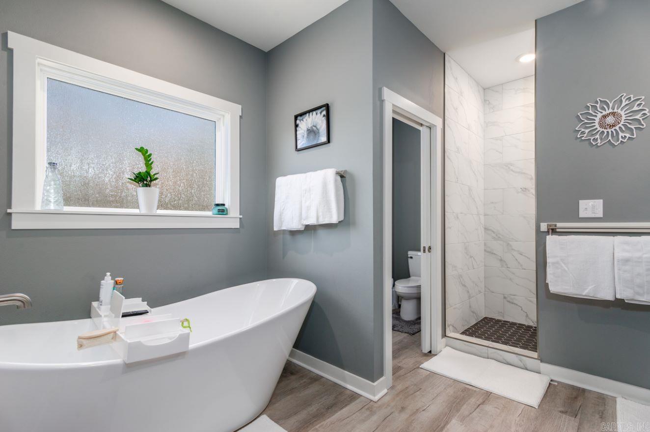 24 Blue Jay Way Conway, AR 72032