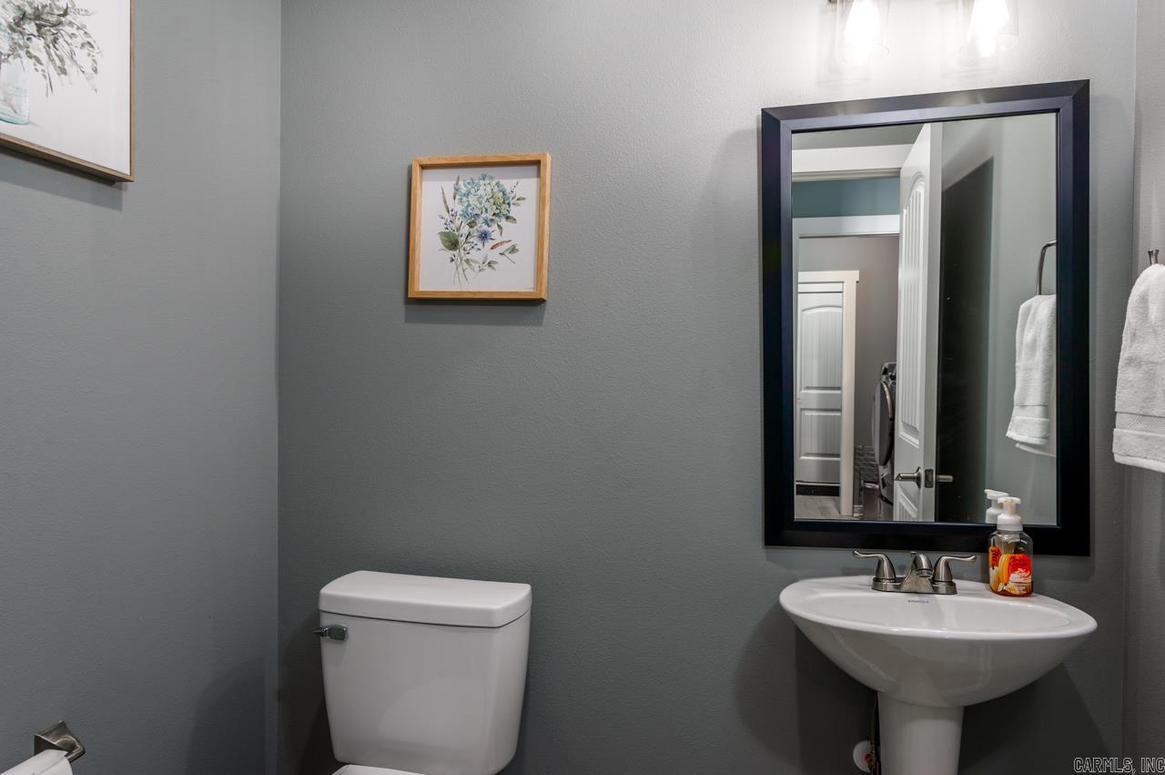 24 Blue Jay Way Conway, AR 72032