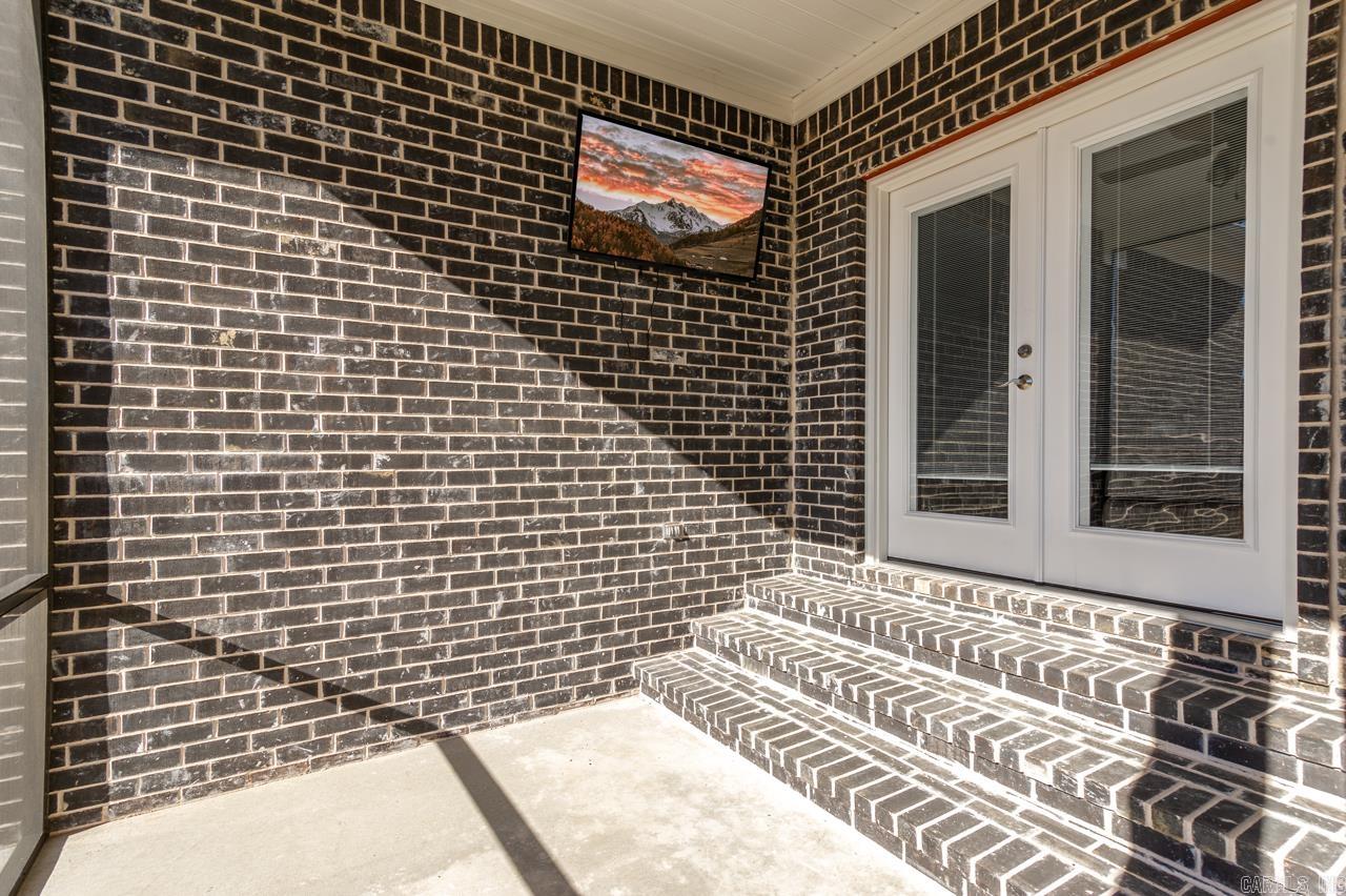 24 Blue Jay Way Conway, AR 72032