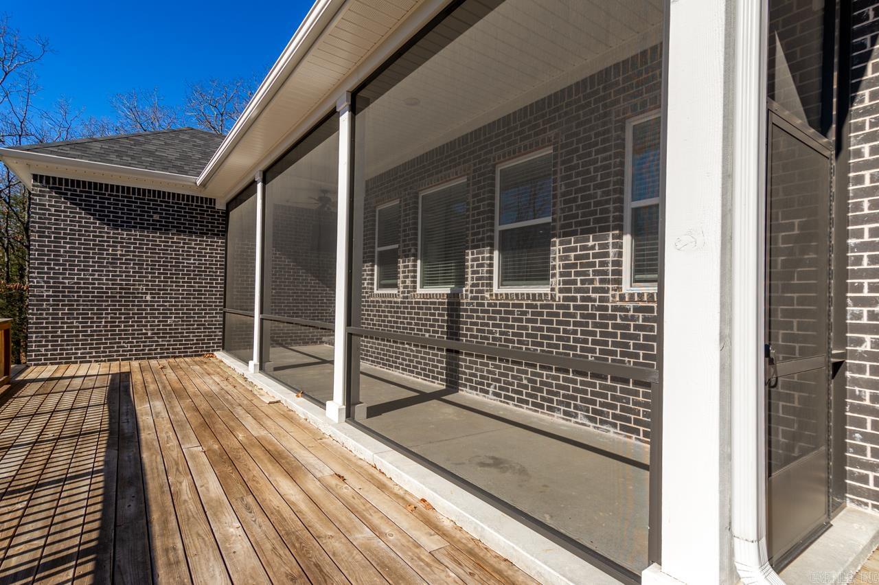 24 Blue Jay Way Conway, AR 72032