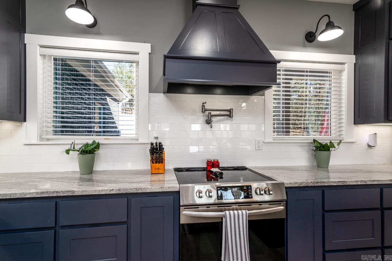 24 Blue Jay Way Conway, AR 72032