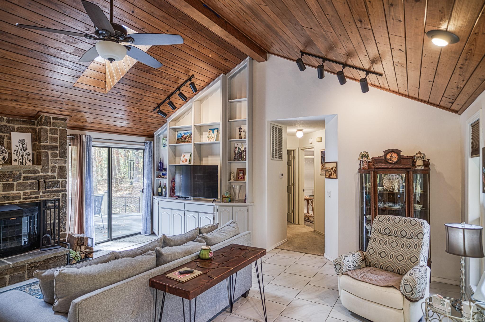 6 Hermosa Circle Hot Springs Village, AR 71909