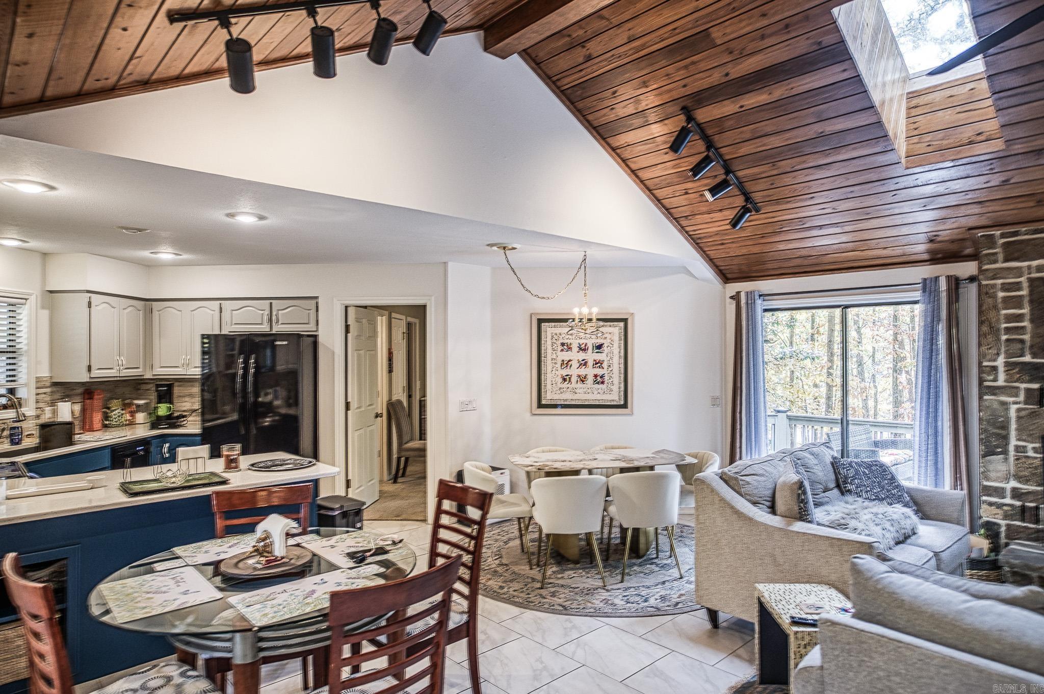 6 Hermosa Circle Hot Springs Village, AR 71909