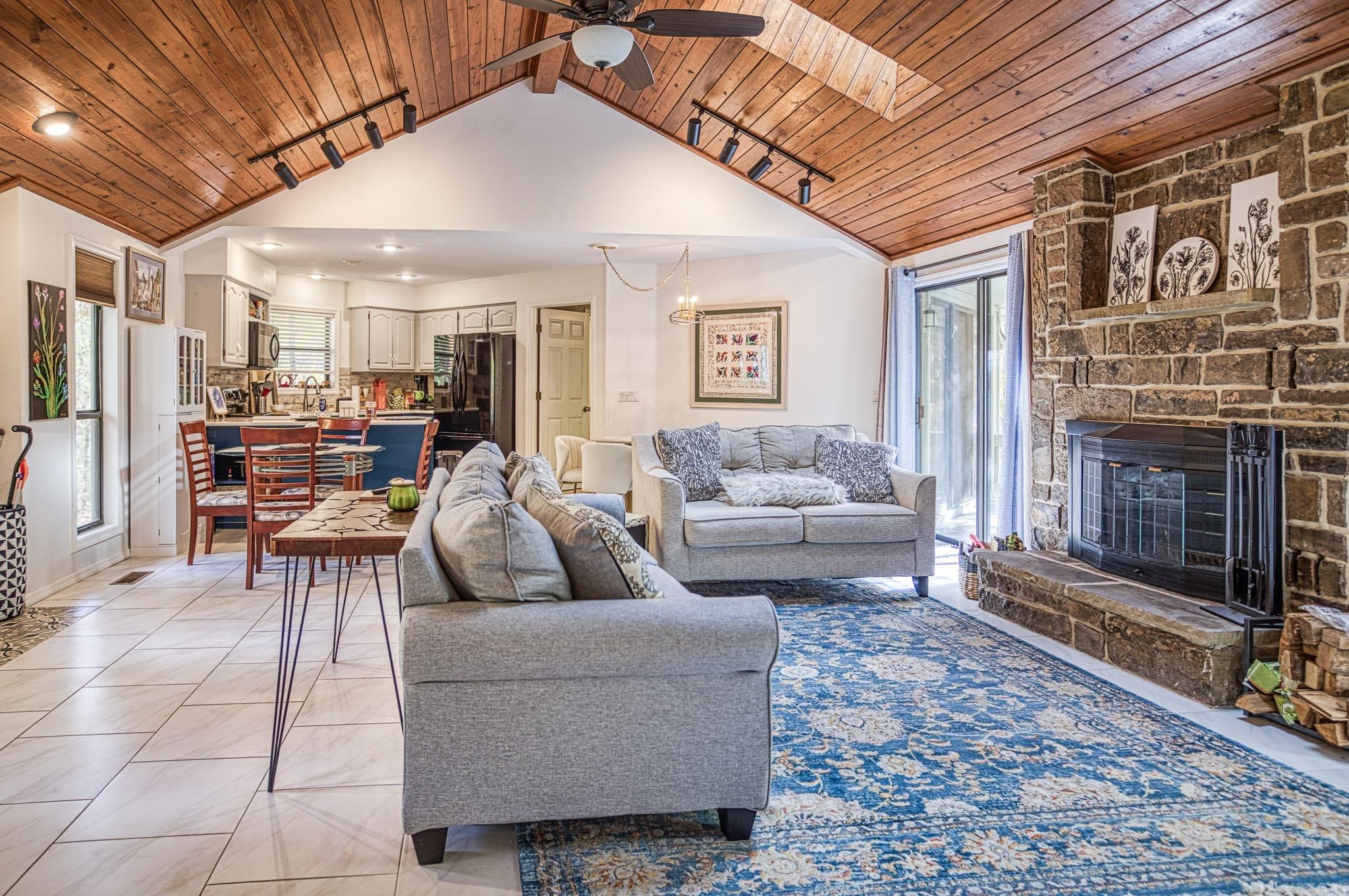 6 Hermosa Circle Hot Springs Village, AR 71909