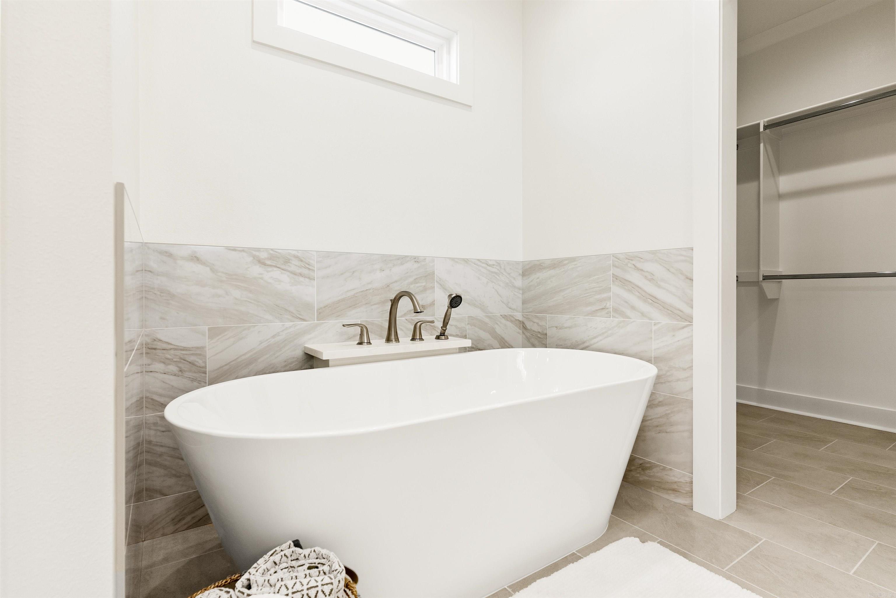 1645 Nantucket Conway, AR 72034