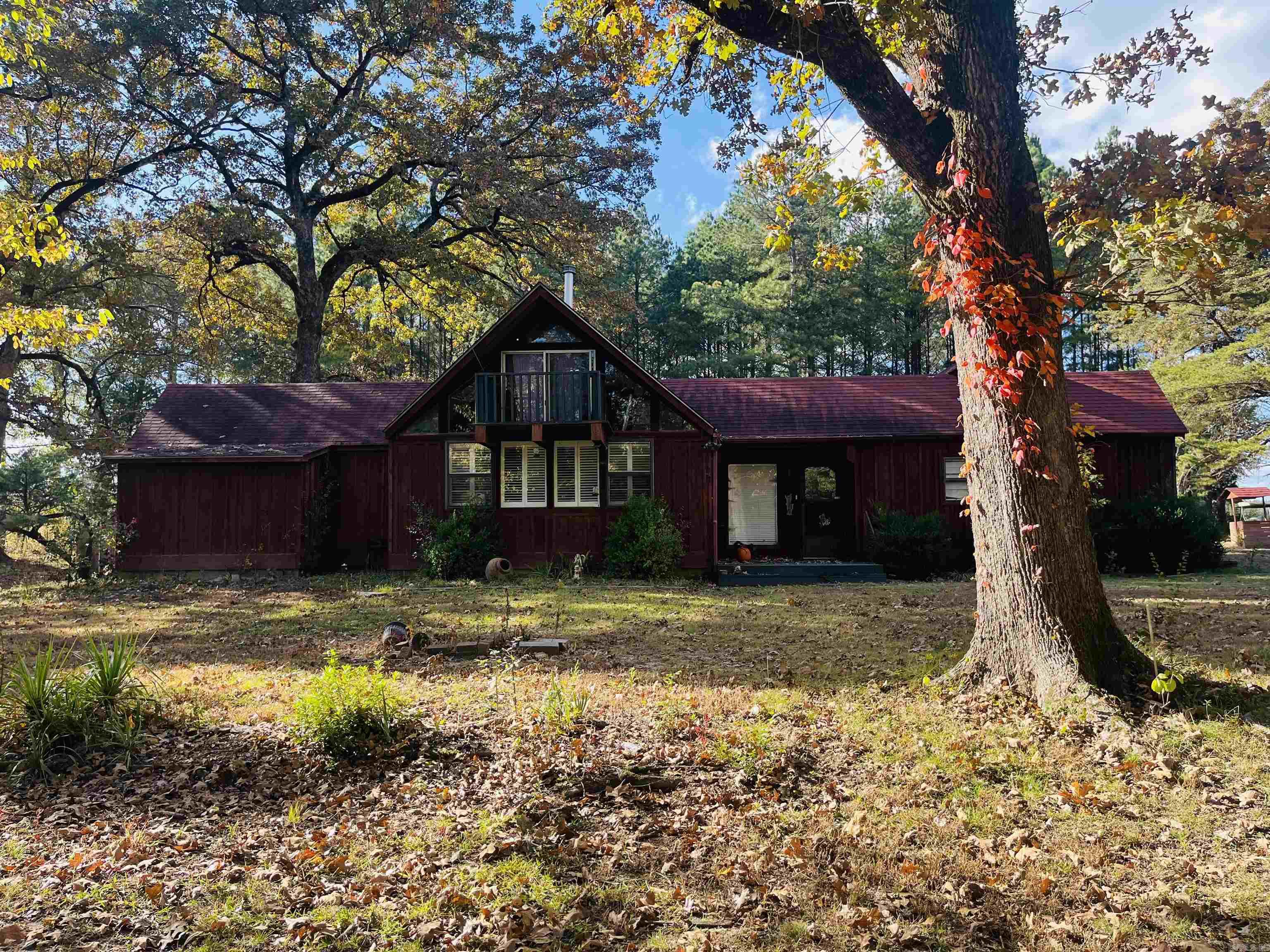 2215 S 425 Highway Monticello, AR 71655