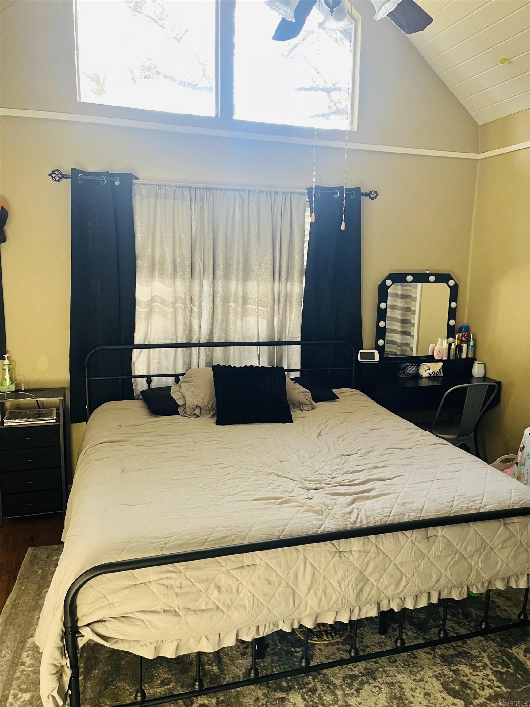 2215 S 425 Highway Monticello, AR 71655