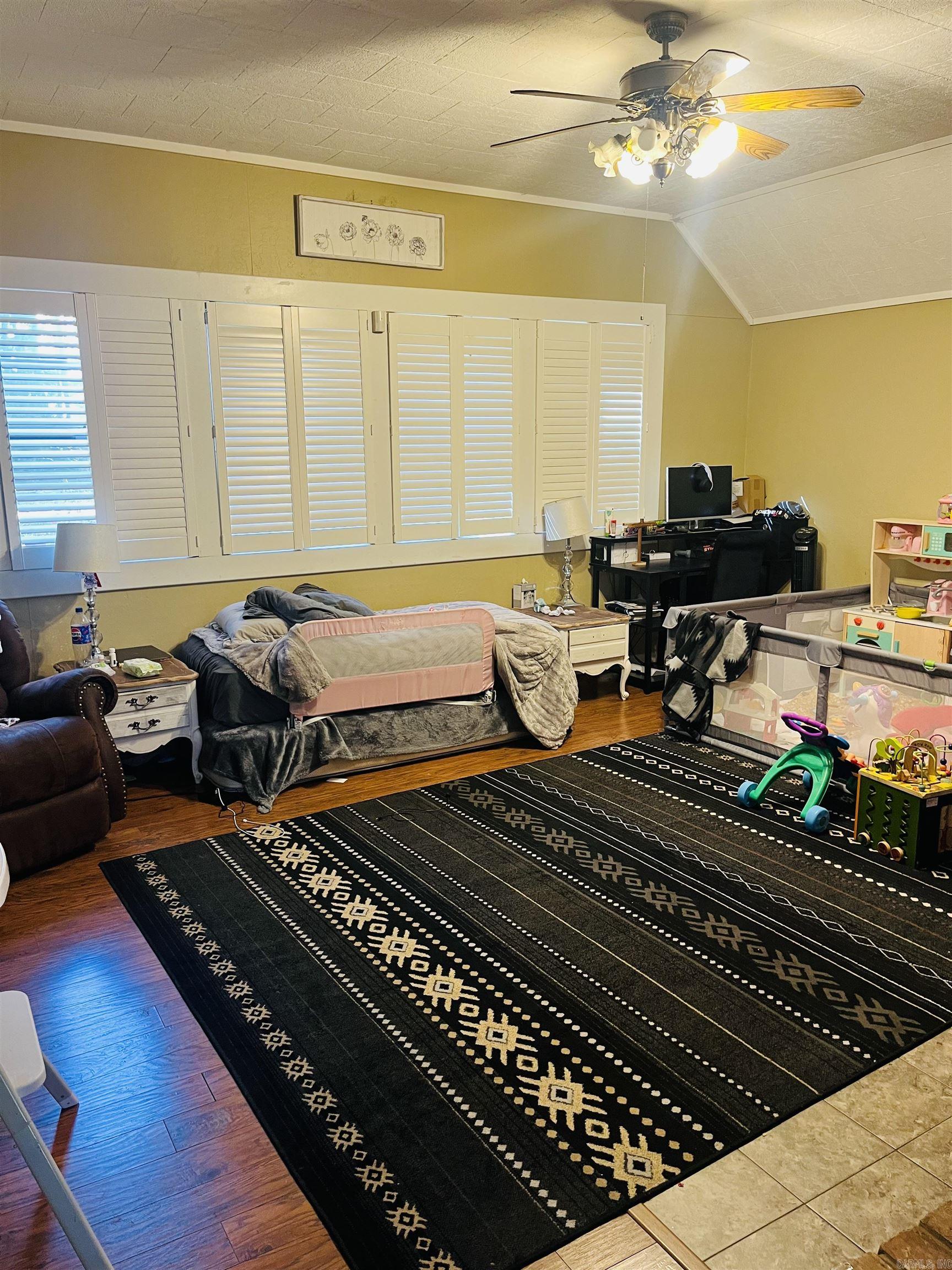 2215 S 425 Highway Monticello, AR 71655