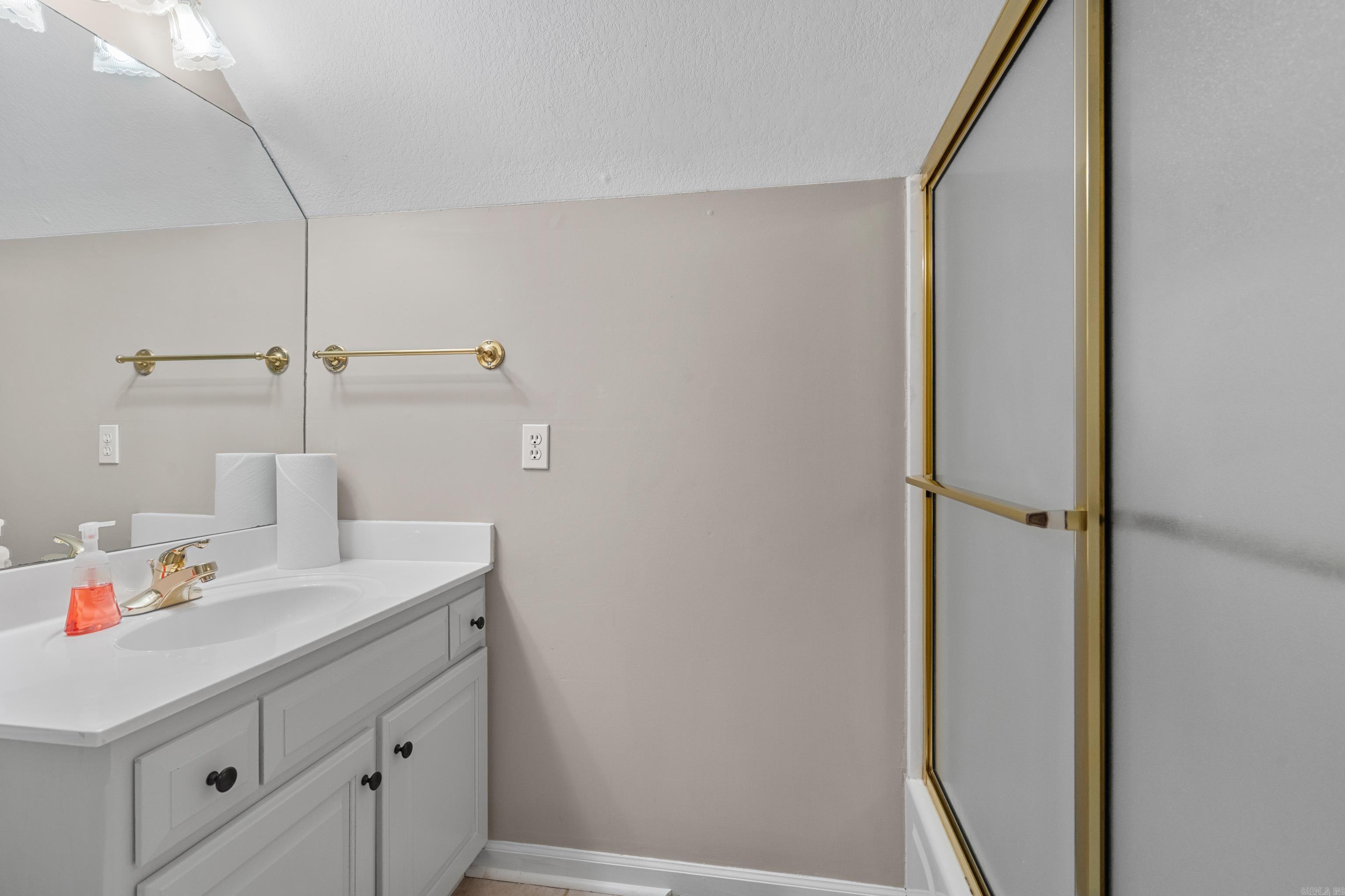 5 Kings Row Hot Springs, AR 71901