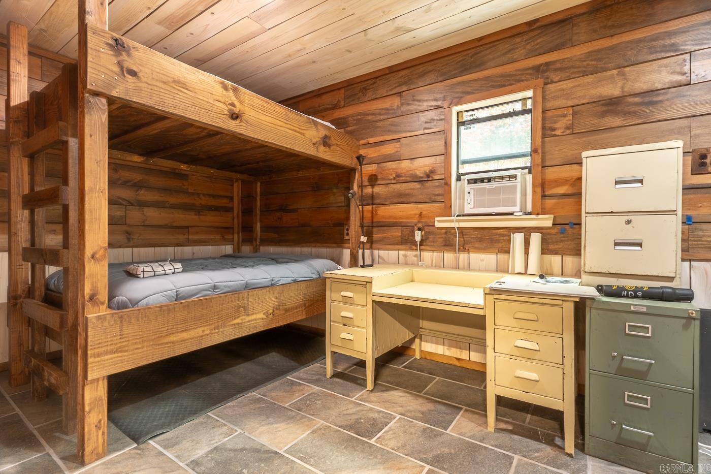 421 Tail Star Trl  Elizabeth, AR