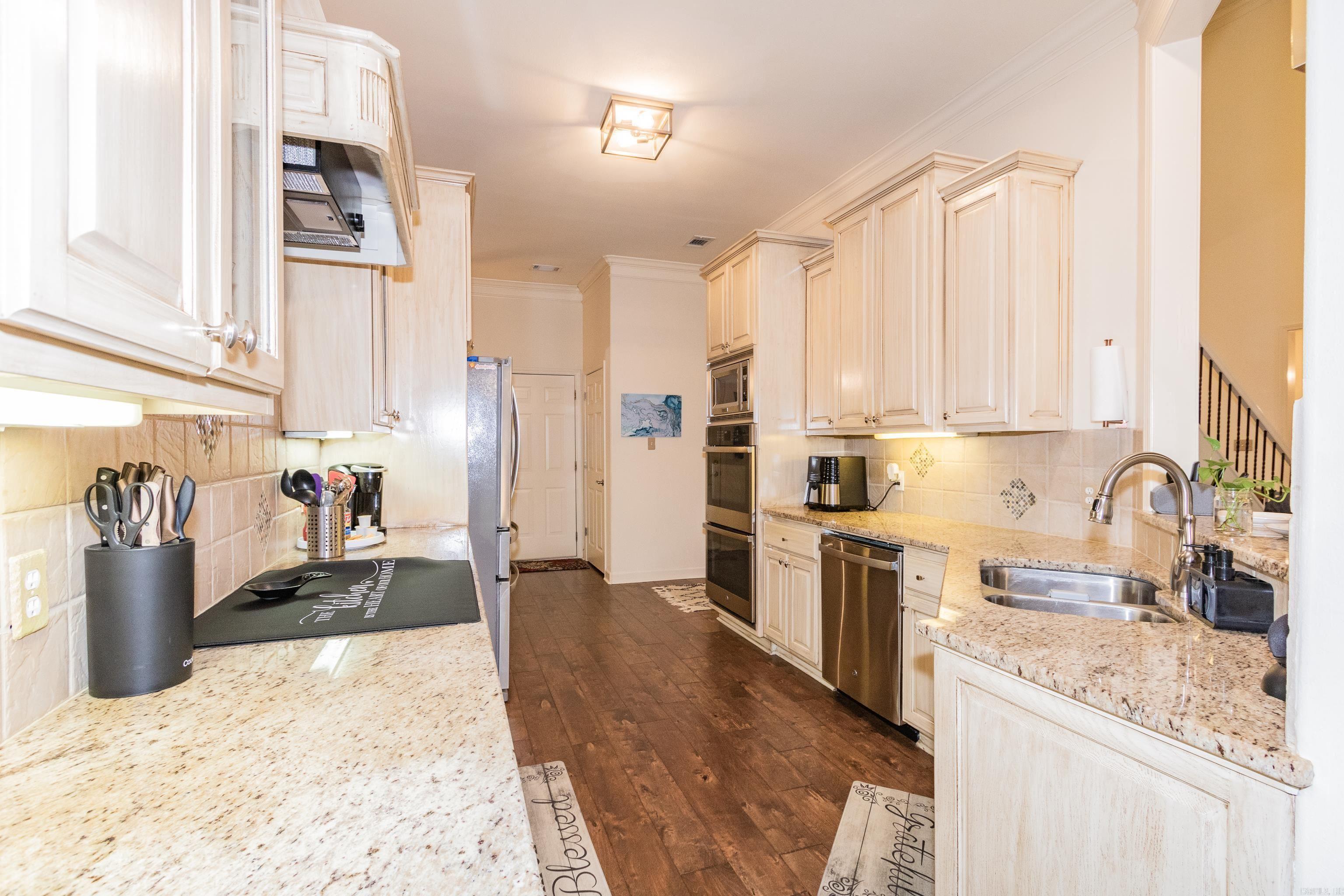 2820 Mossy Creek Drive Little Rock, AR 72211