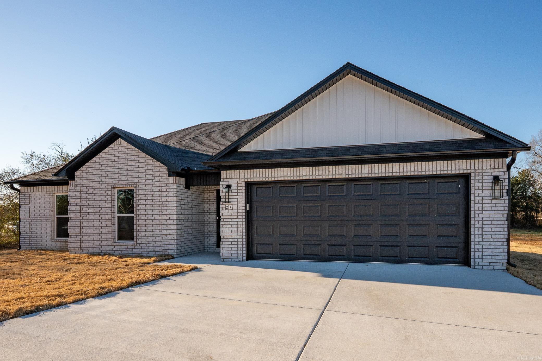 21 Blair  Greenbrier, AR