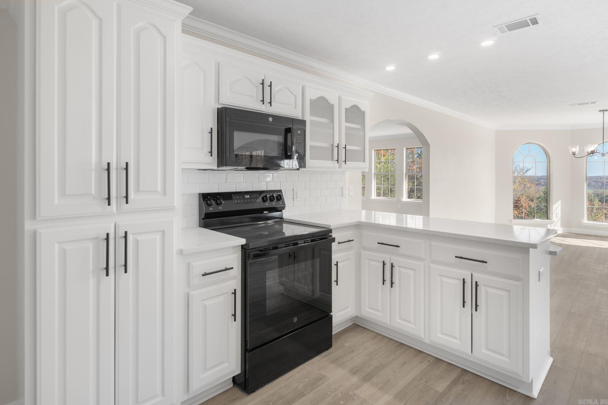 38 Windwood Loop Conway, AR 72034