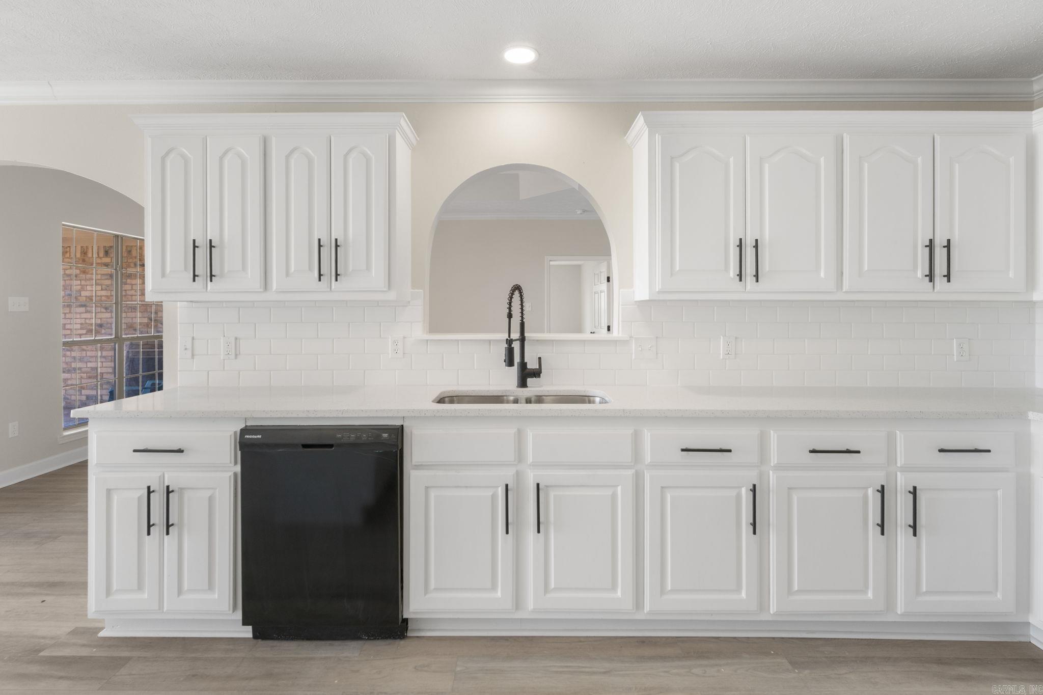 38 Windwood Loop Conway, AR 72034