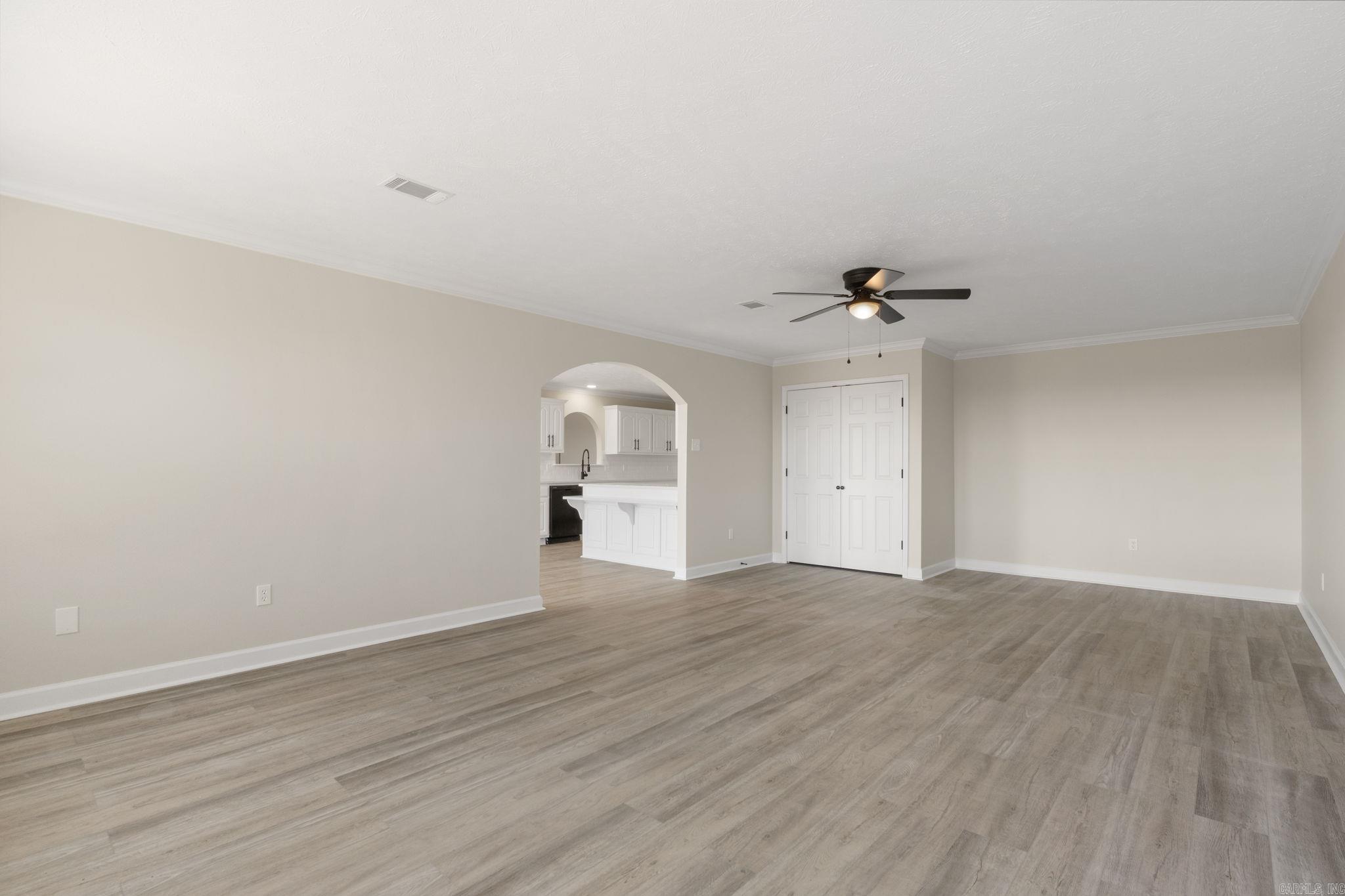 38 Windwood Loop Conway, AR 72034