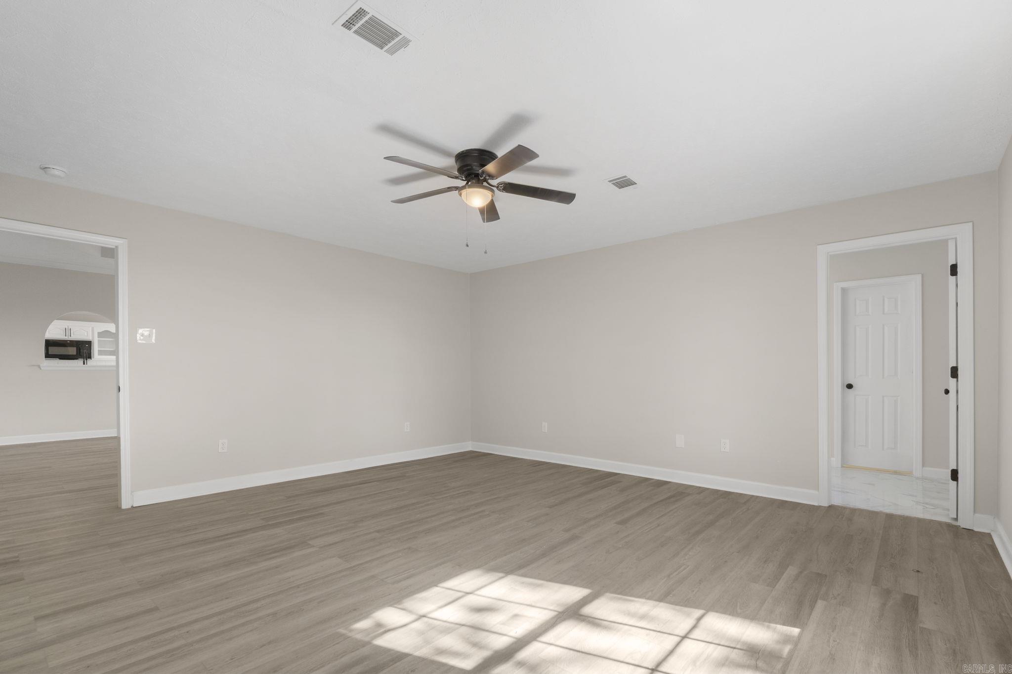 38 Windwood Loop Conway, AR 72034