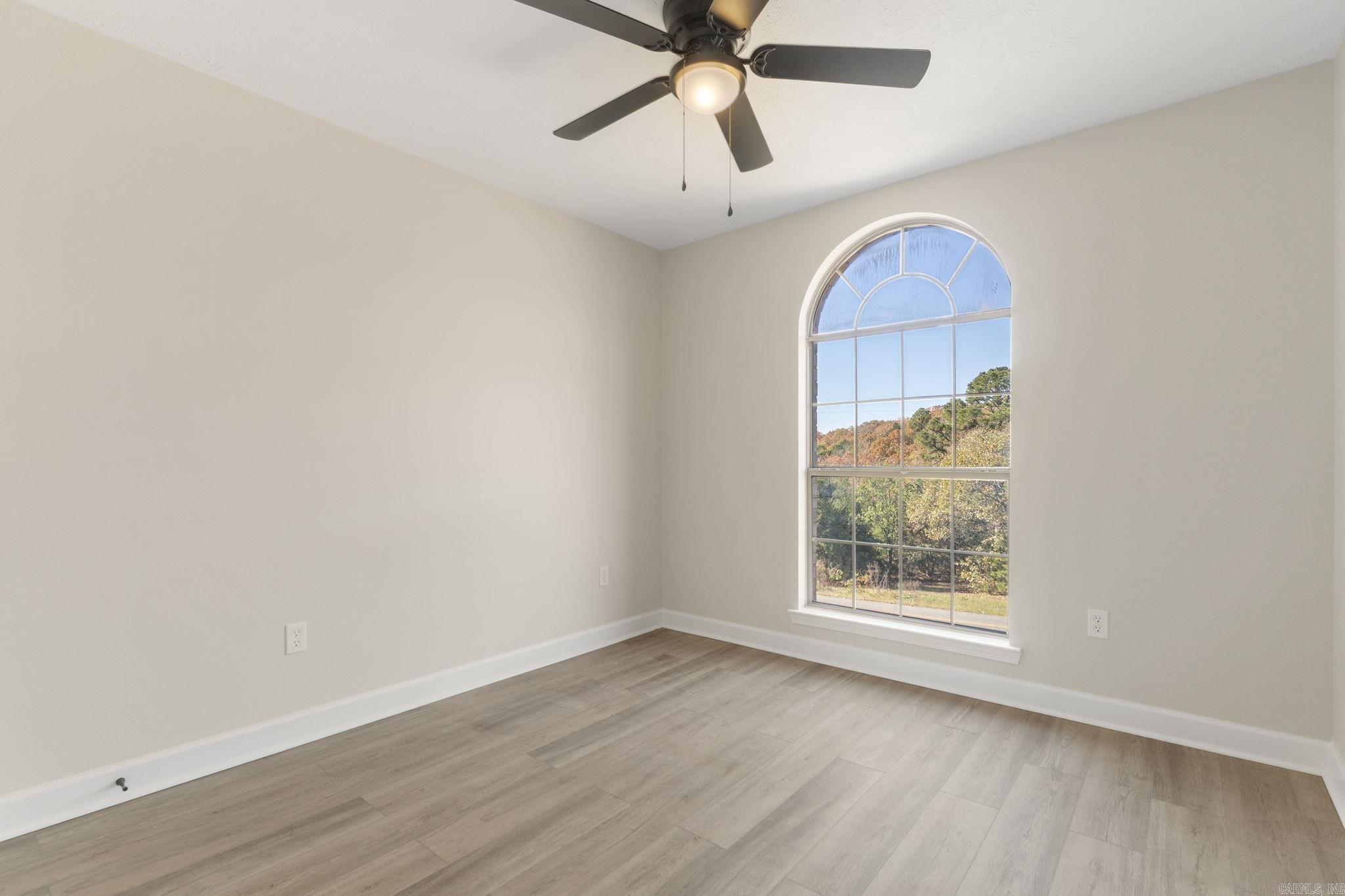 38 Windwood Loop Conway, AR 72034