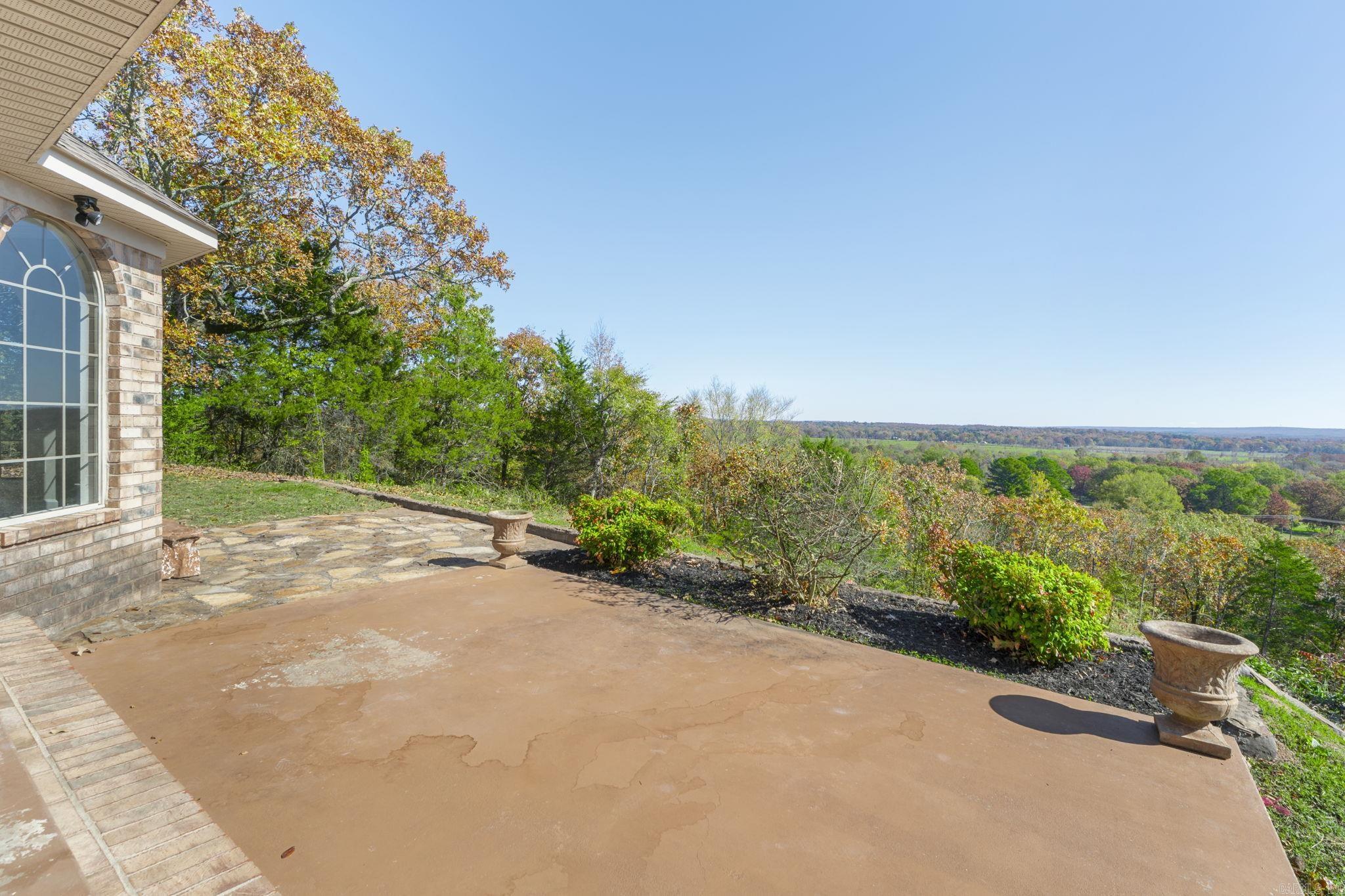 38 Windwood Loop Conway, AR 72034