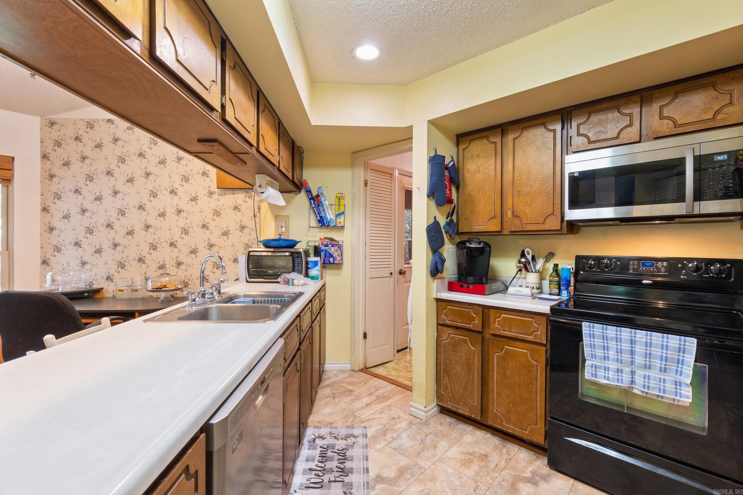 12007 Swepco Lake Road Gentry, AR 72734