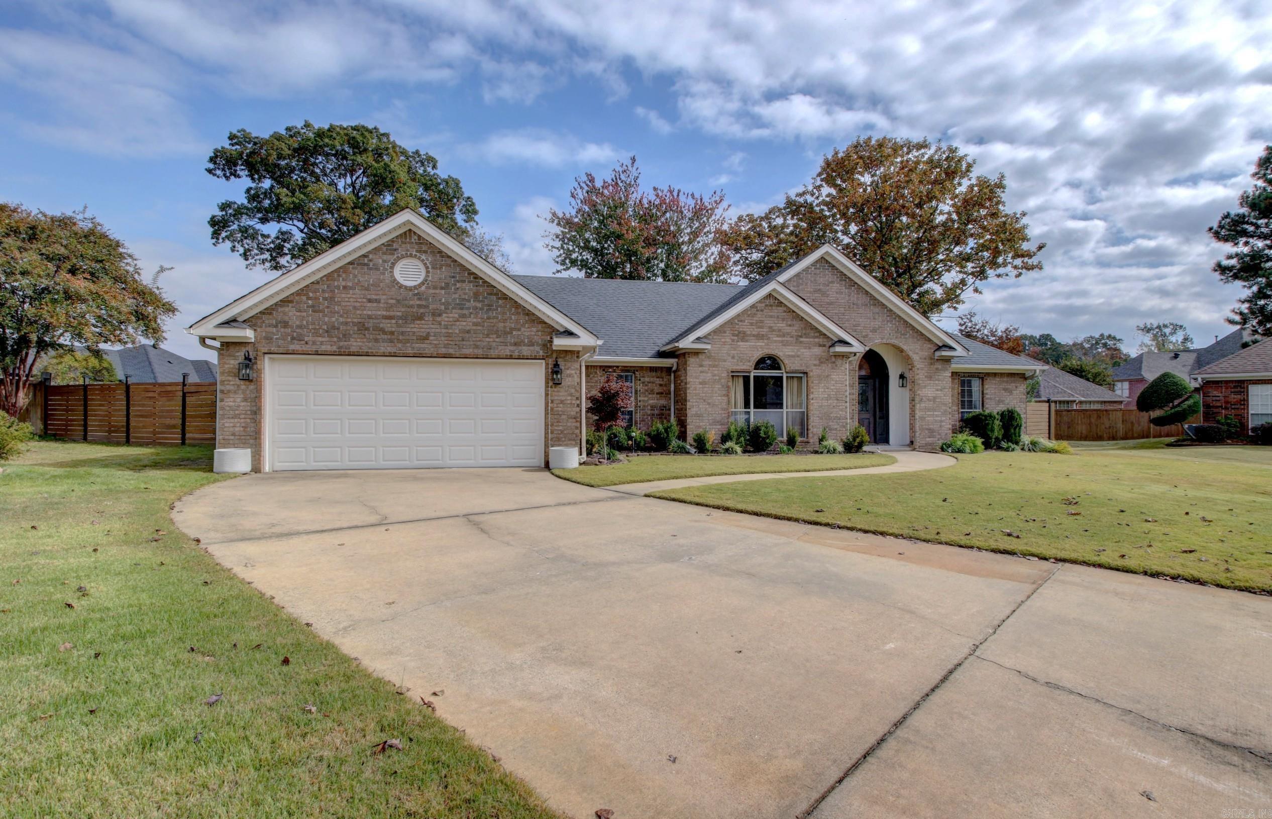 223 Chantilly Circle  Maumelle, AR