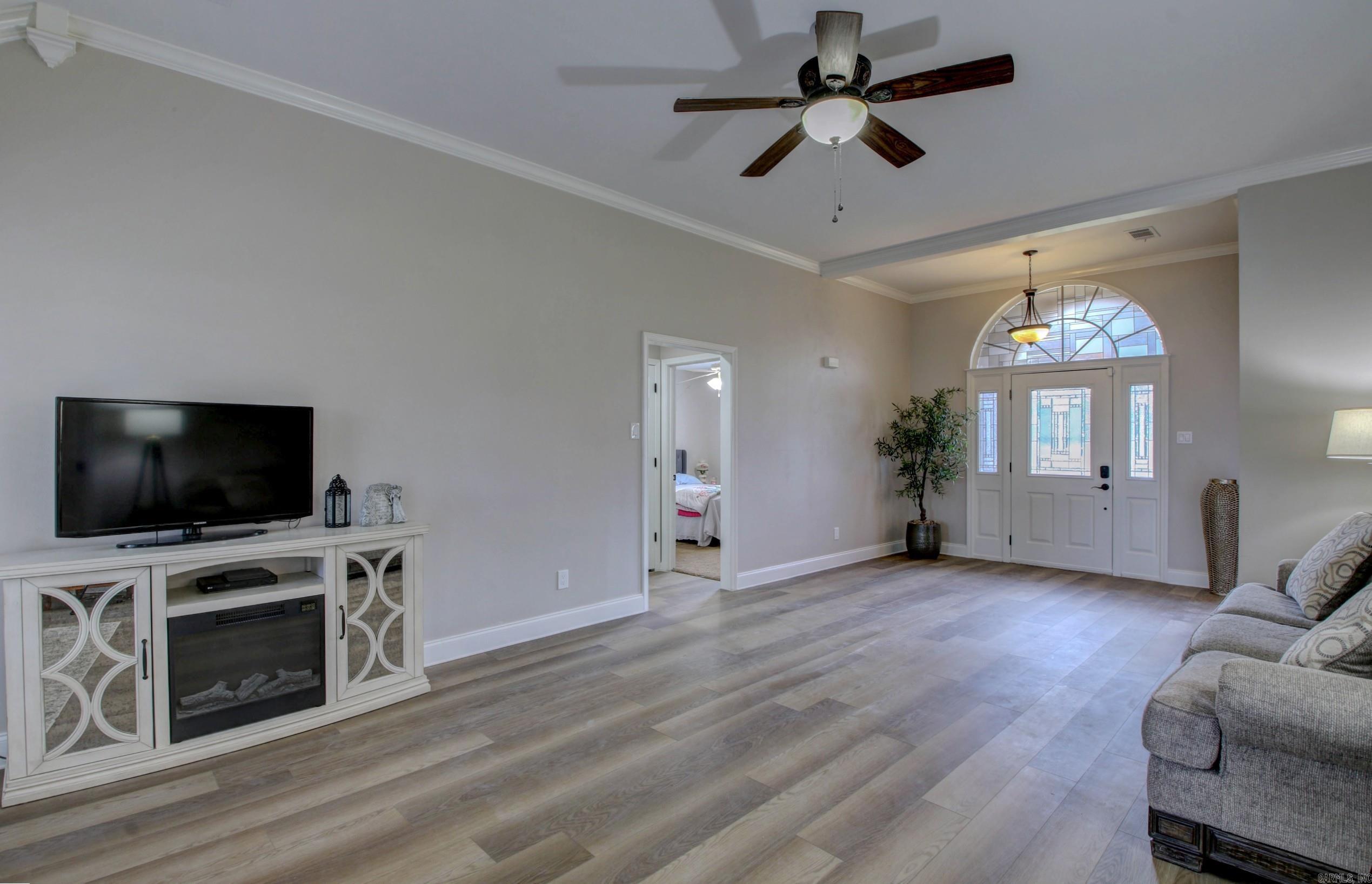 223 Chantilly Circle  Maumelle, AR