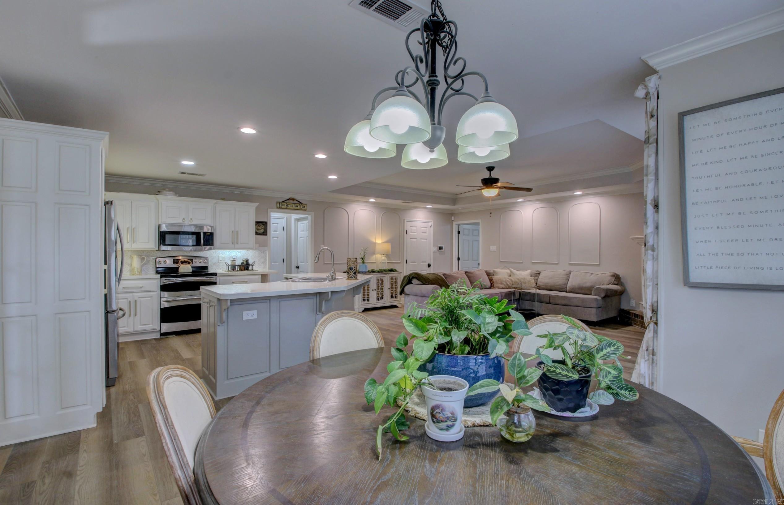 223 Chantilly Circle  Maumelle, AR