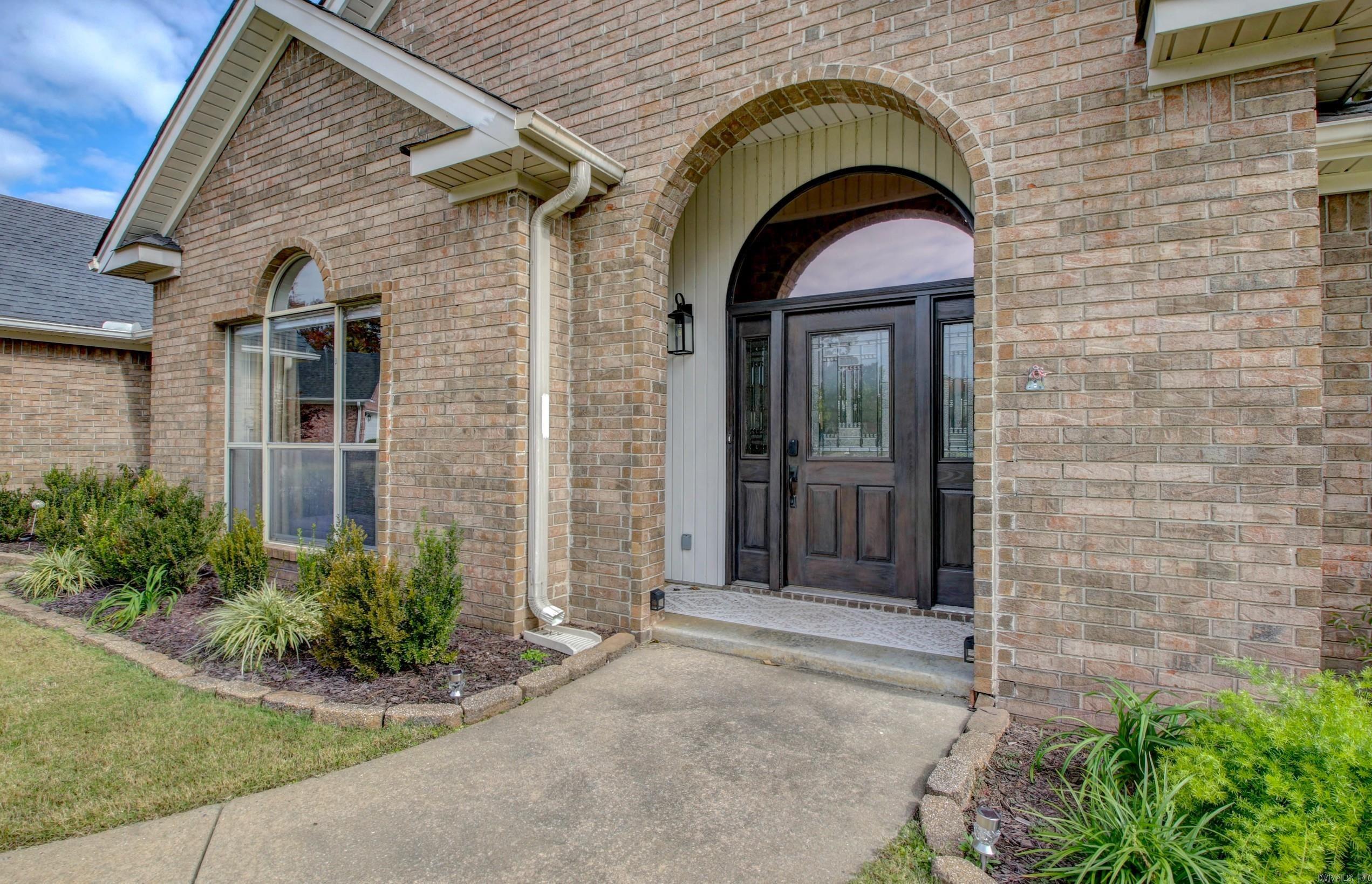 223 Chantilly Circle  Maumelle, AR
